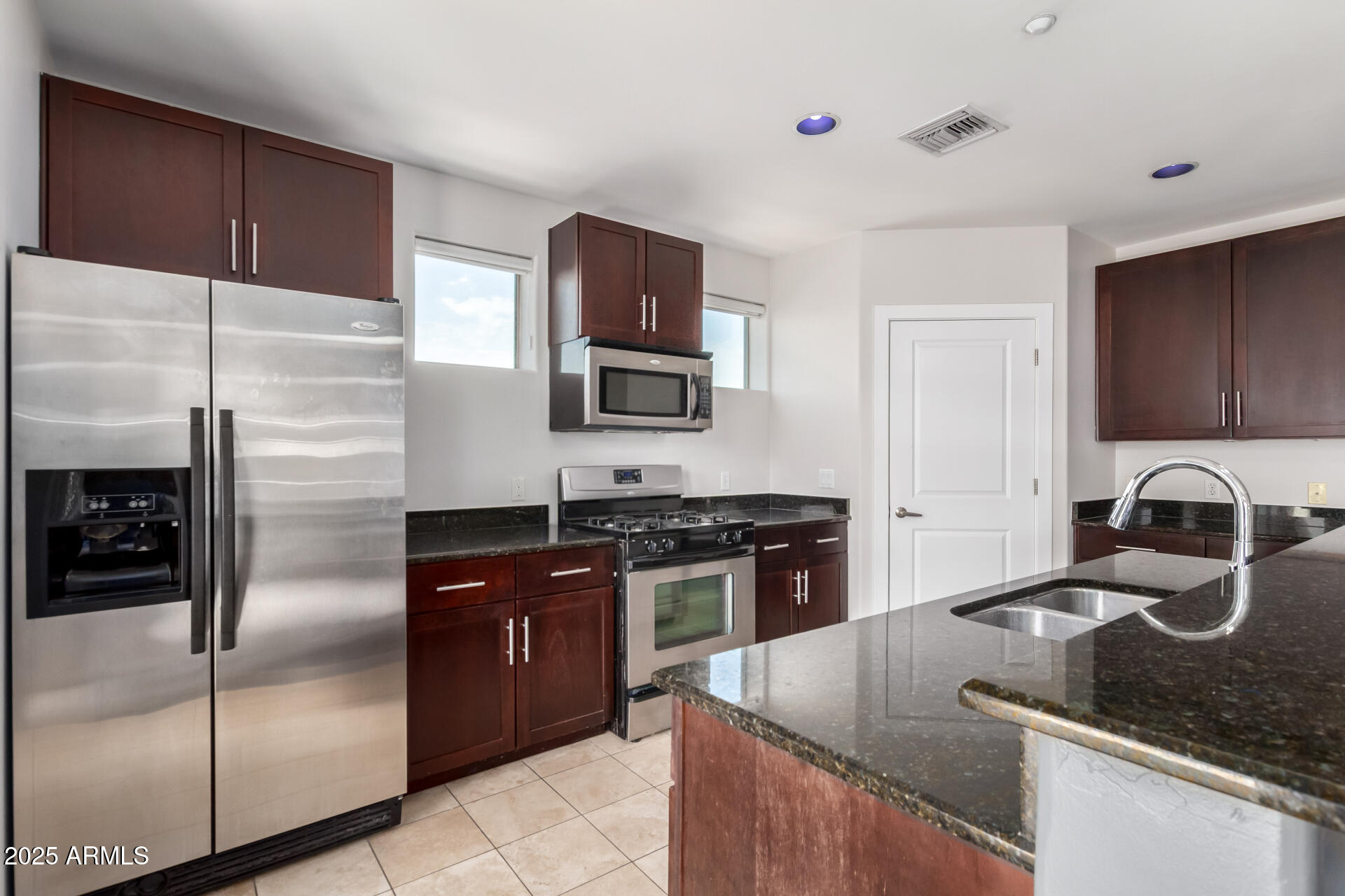 945 E PLAYA DEL NORTE Drive, 5023
