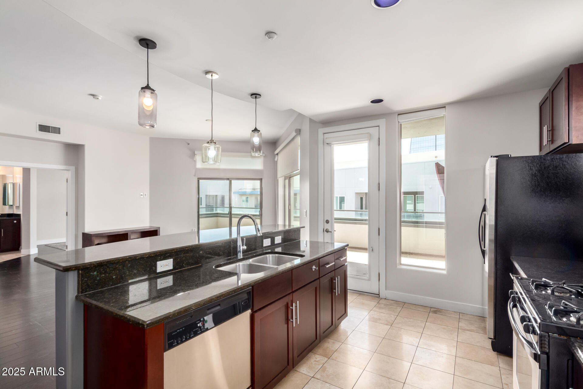 945 E PLAYA DEL NORTE Drive, 5023