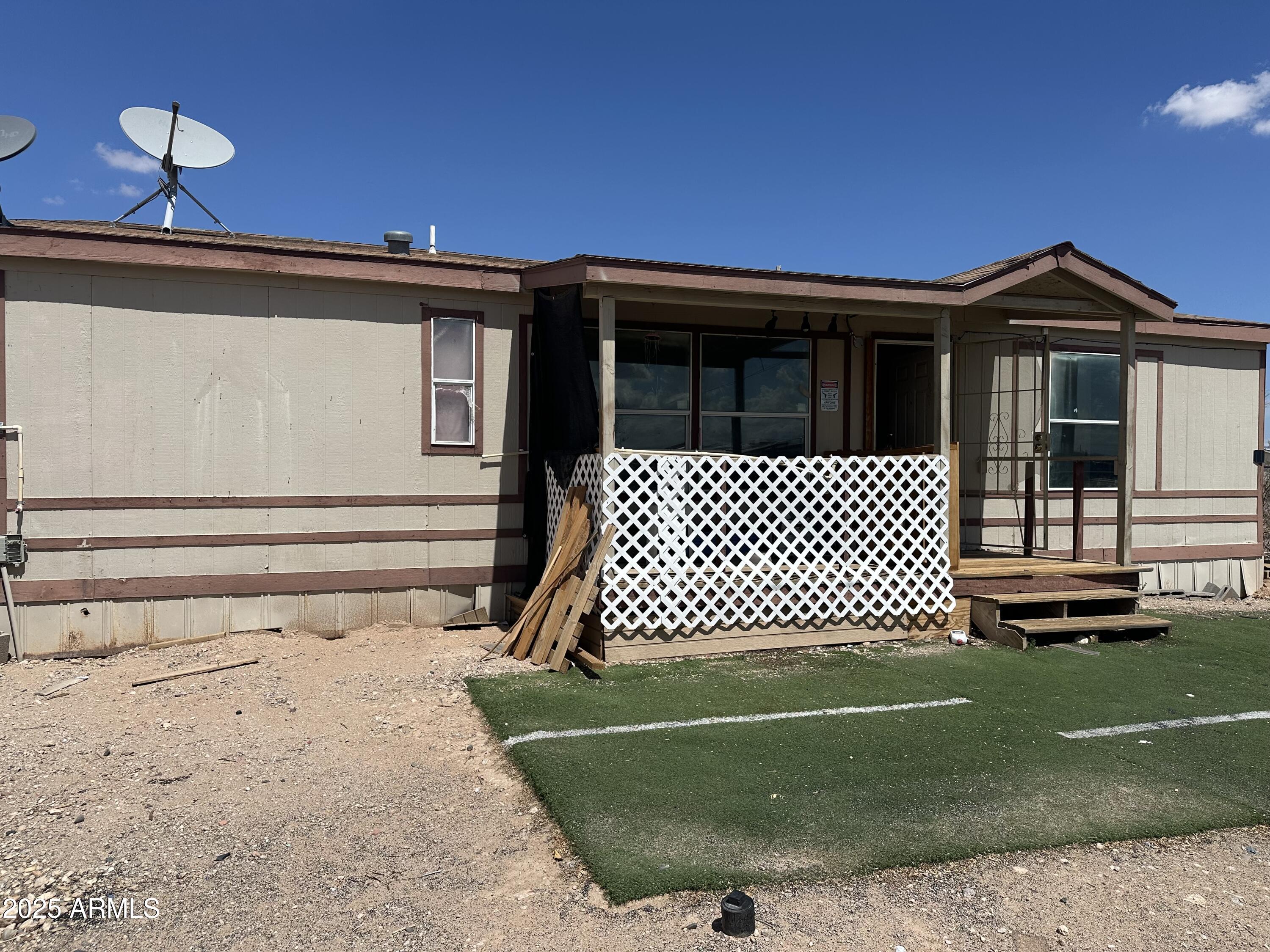 35002 W Van Buren Street