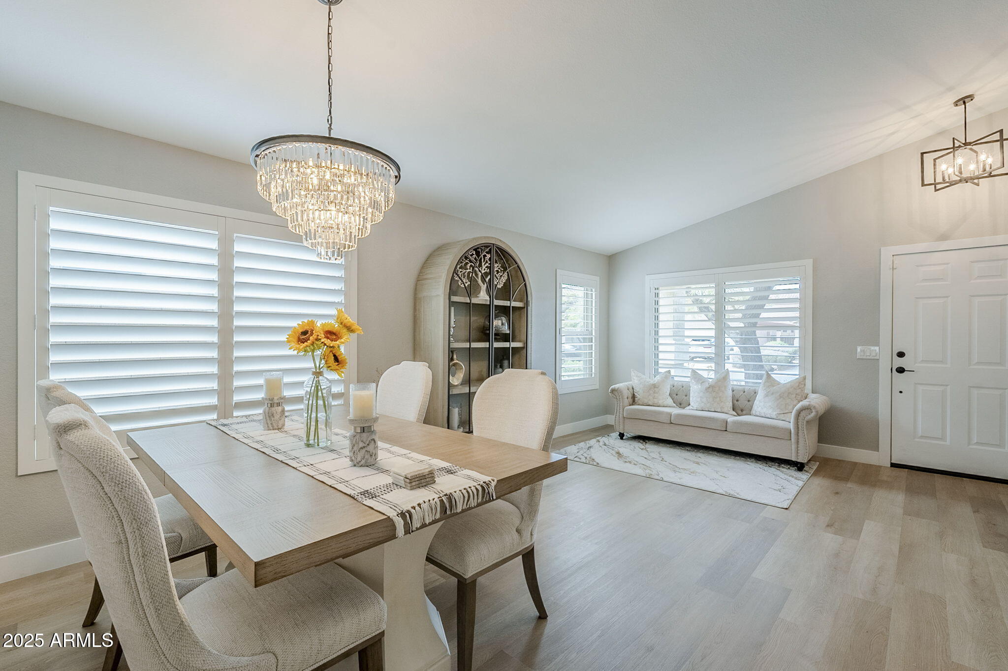 3112 E MILLBRAE Lane