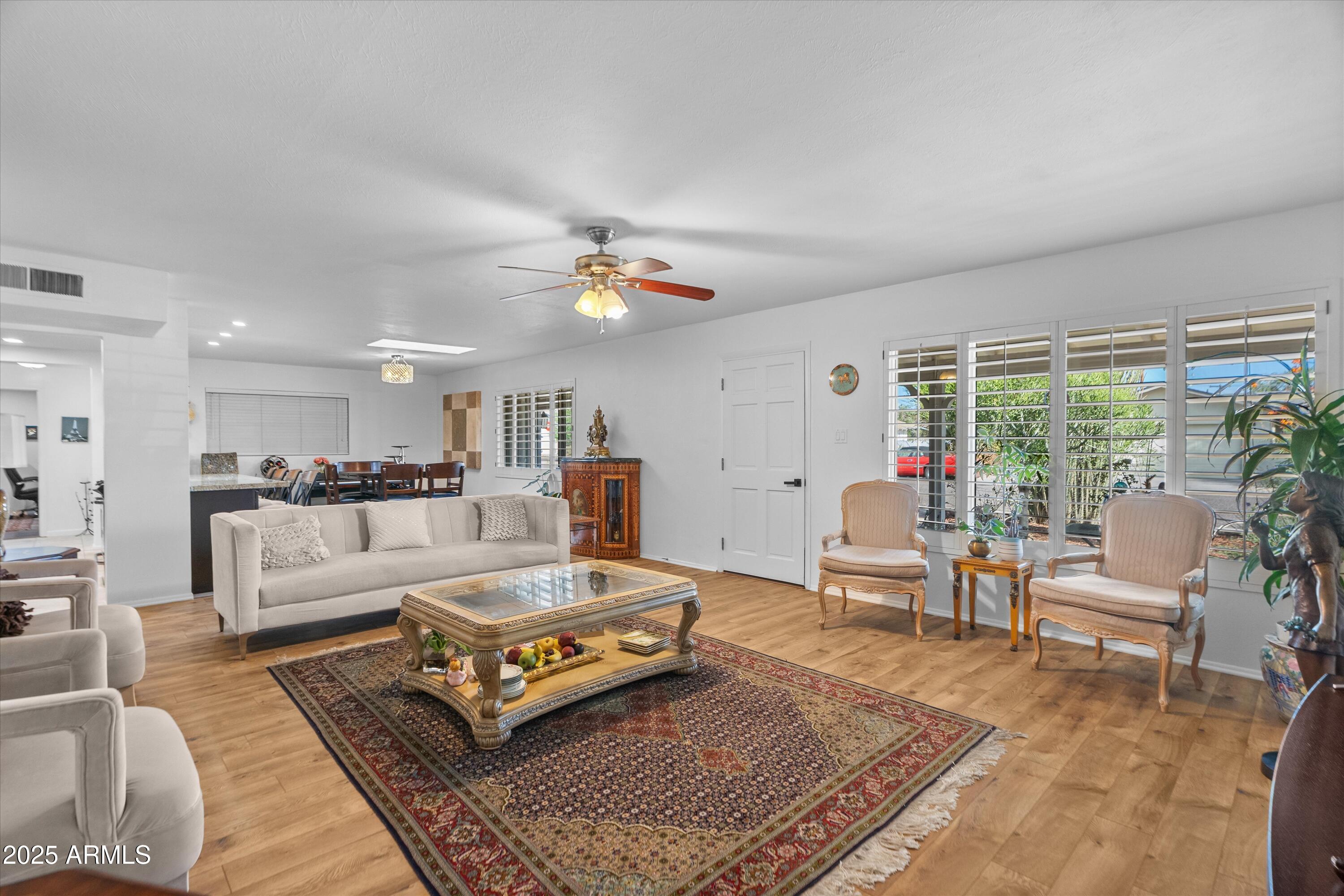 8407 E RANCHO VISTA Drive