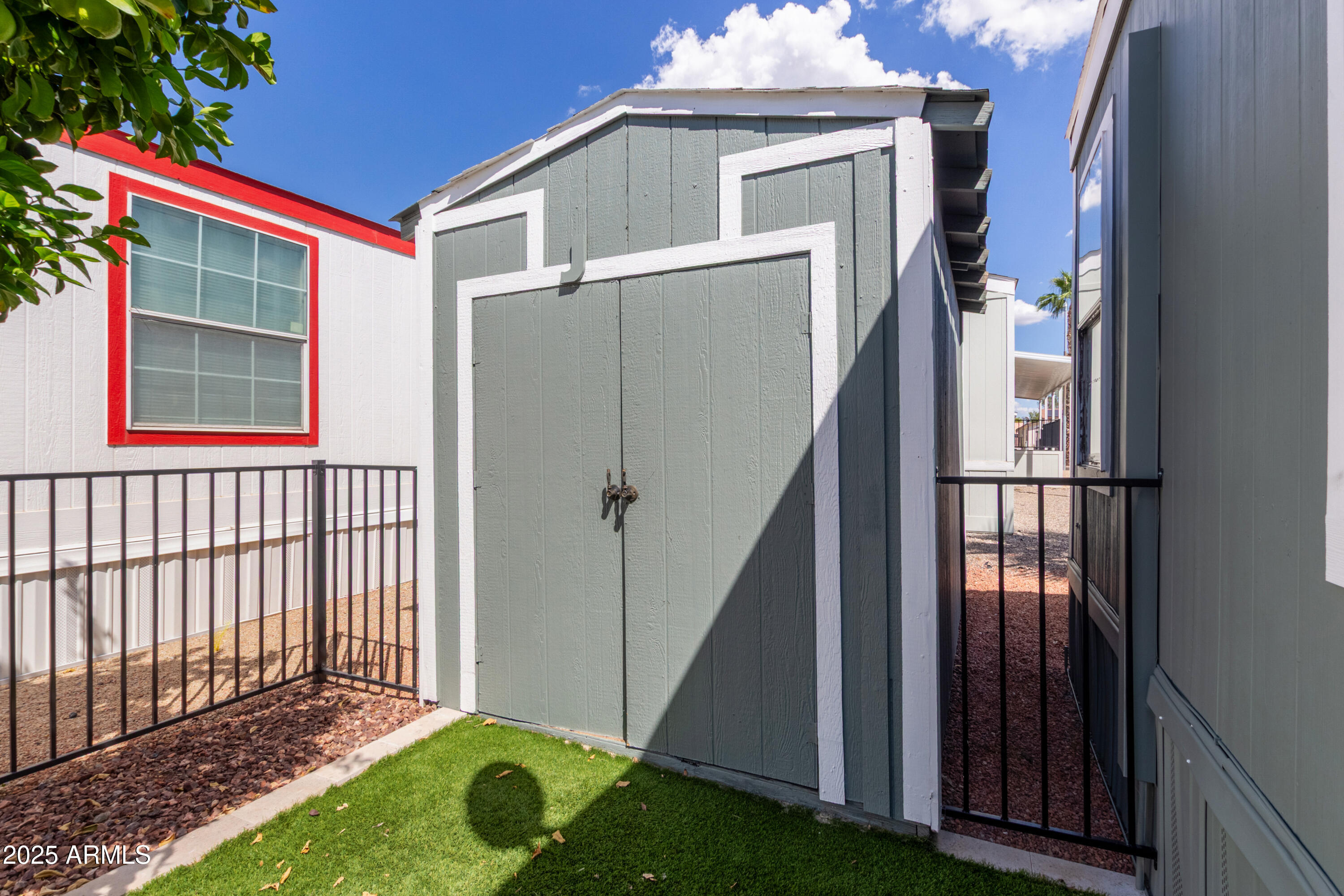 18233 N 21ST Place, 52