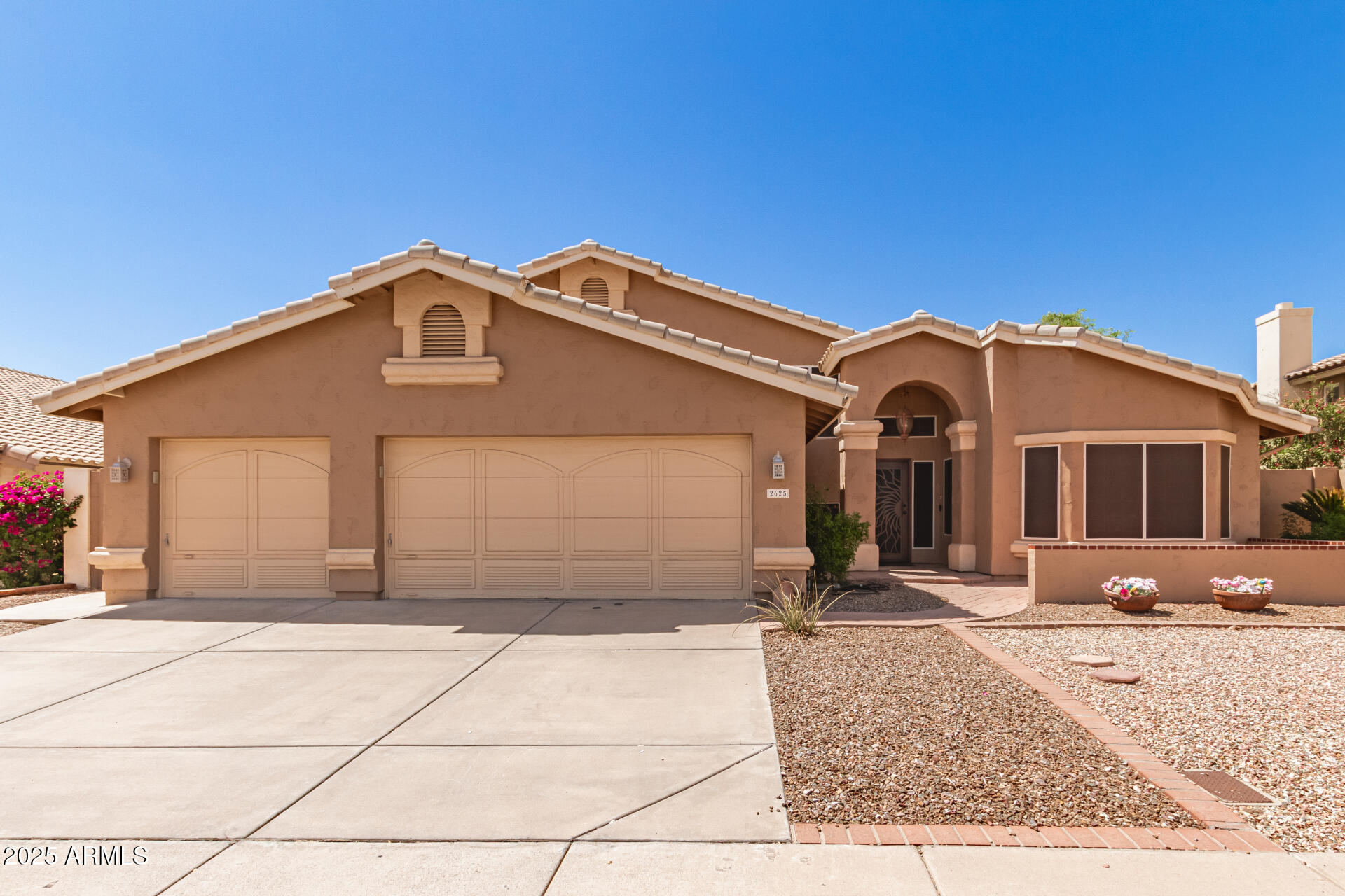 2625 E VERBENA Drive