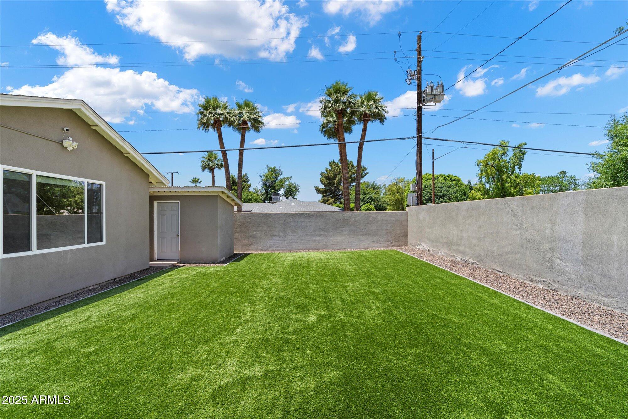 4202 E CATALINA Drive