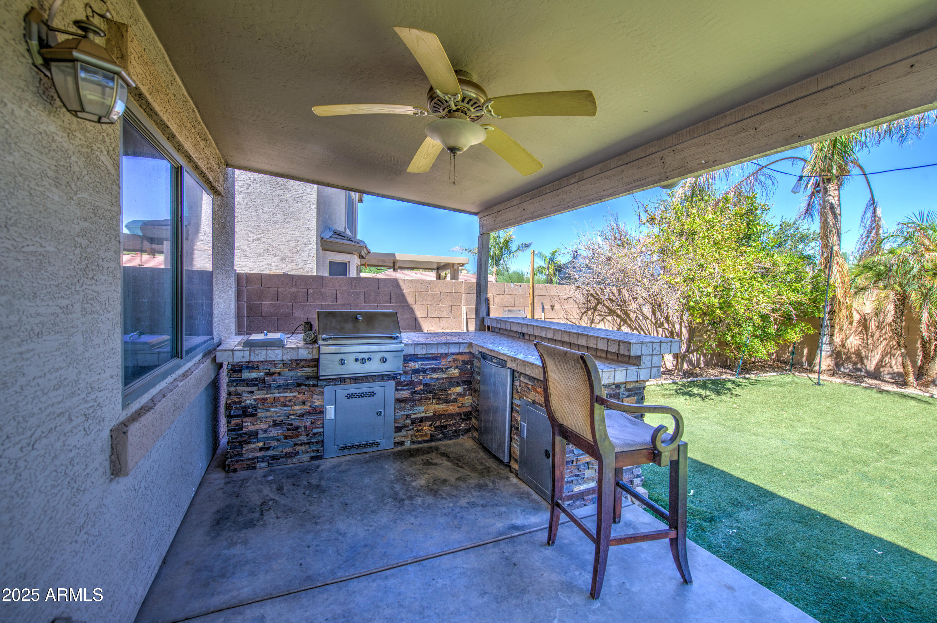 28615 N DOLOMITE Lane