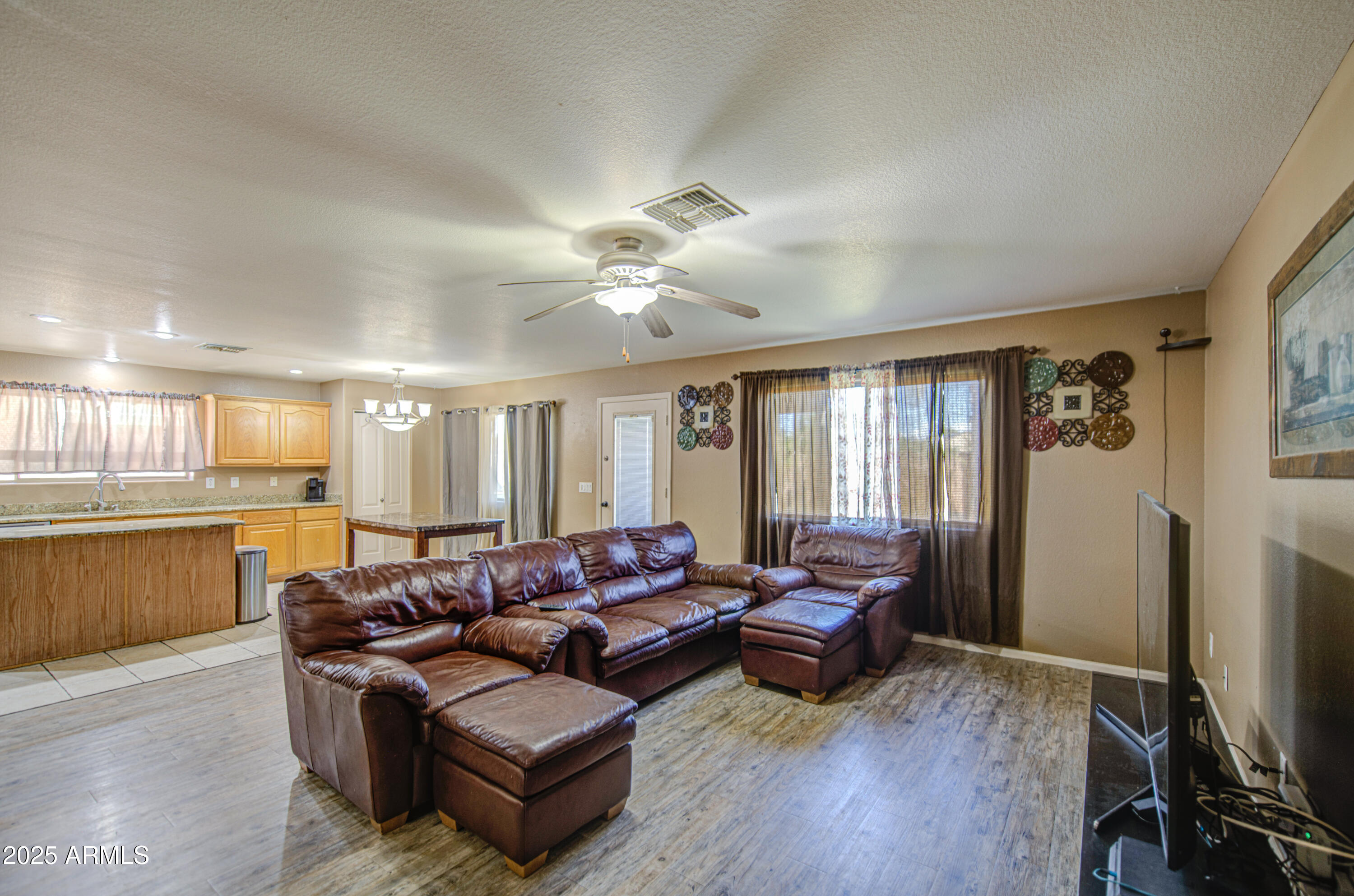 28615 N DOLOMITE Lane