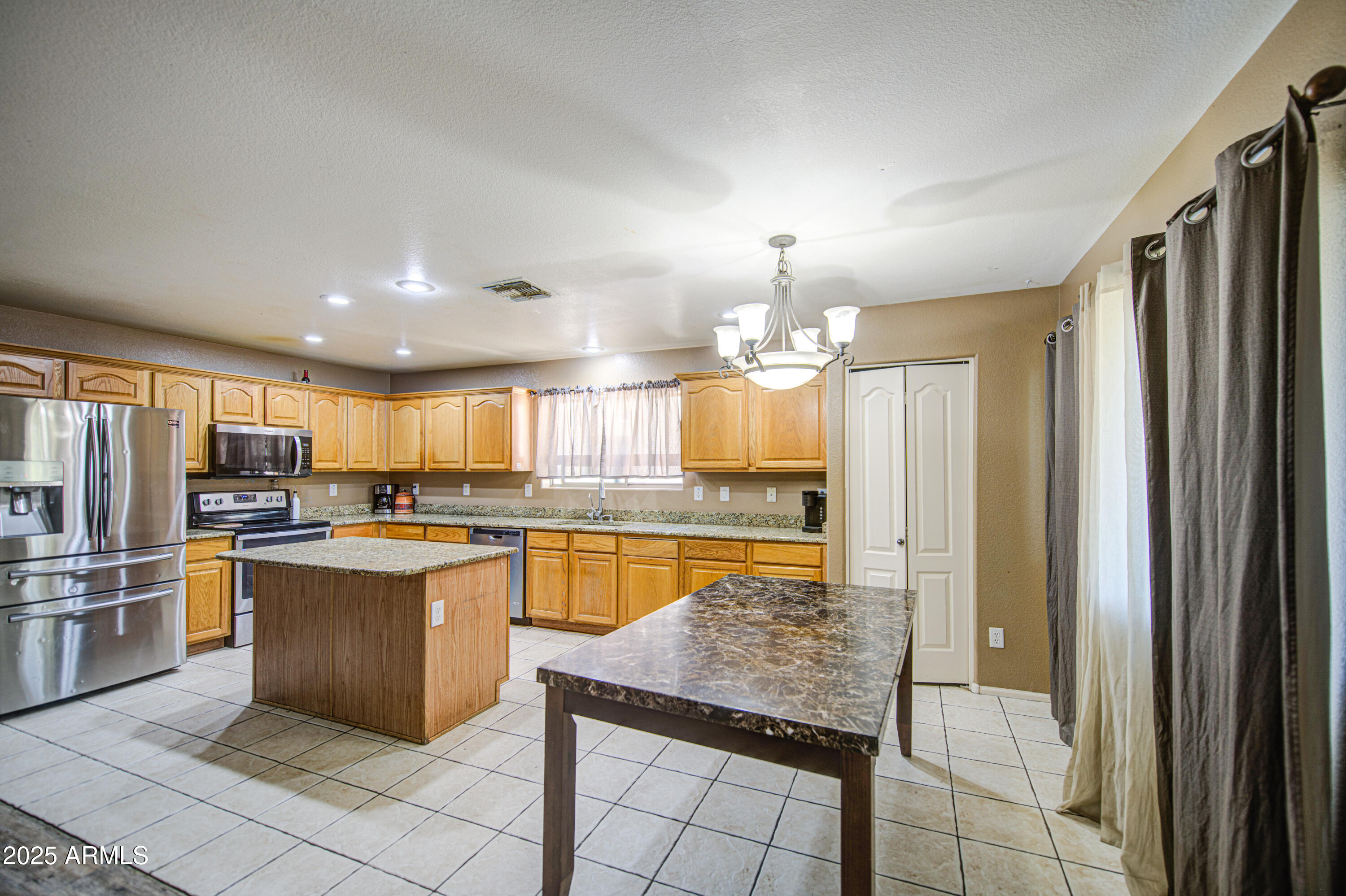 28615 N DOLOMITE Lane