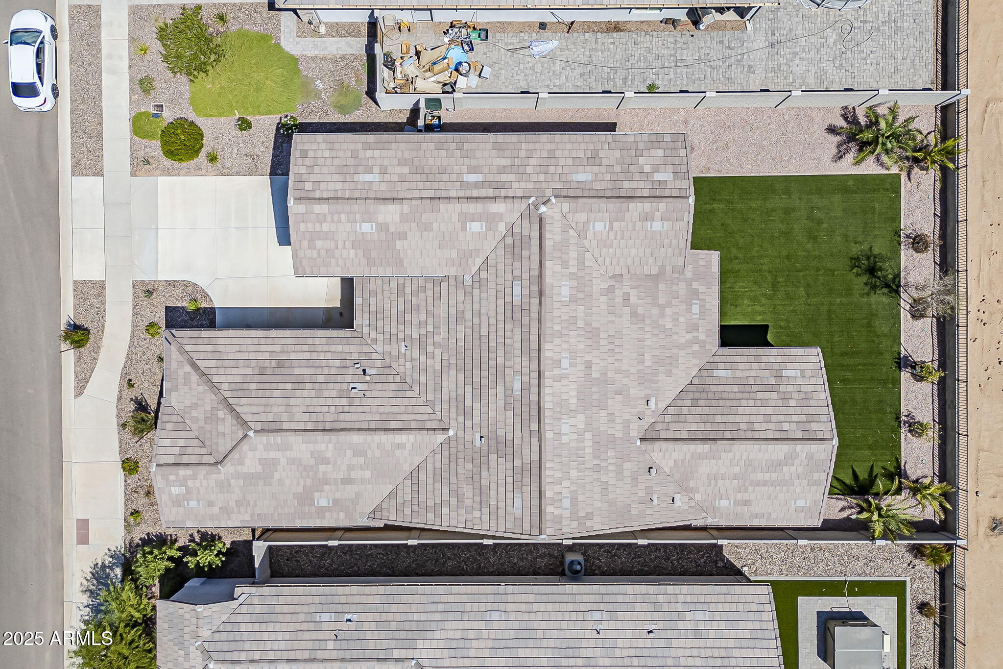 2860 N RIVERDALE Lane