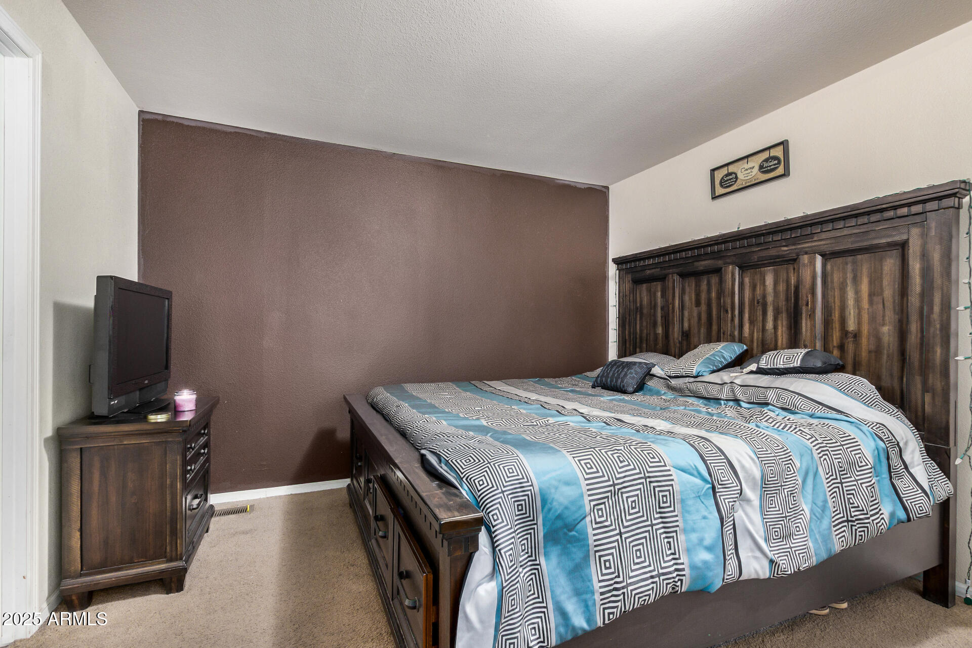 821 W Kachina Trail