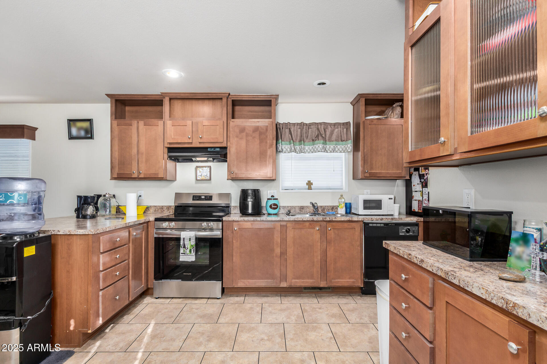 821 W Kachina Trail