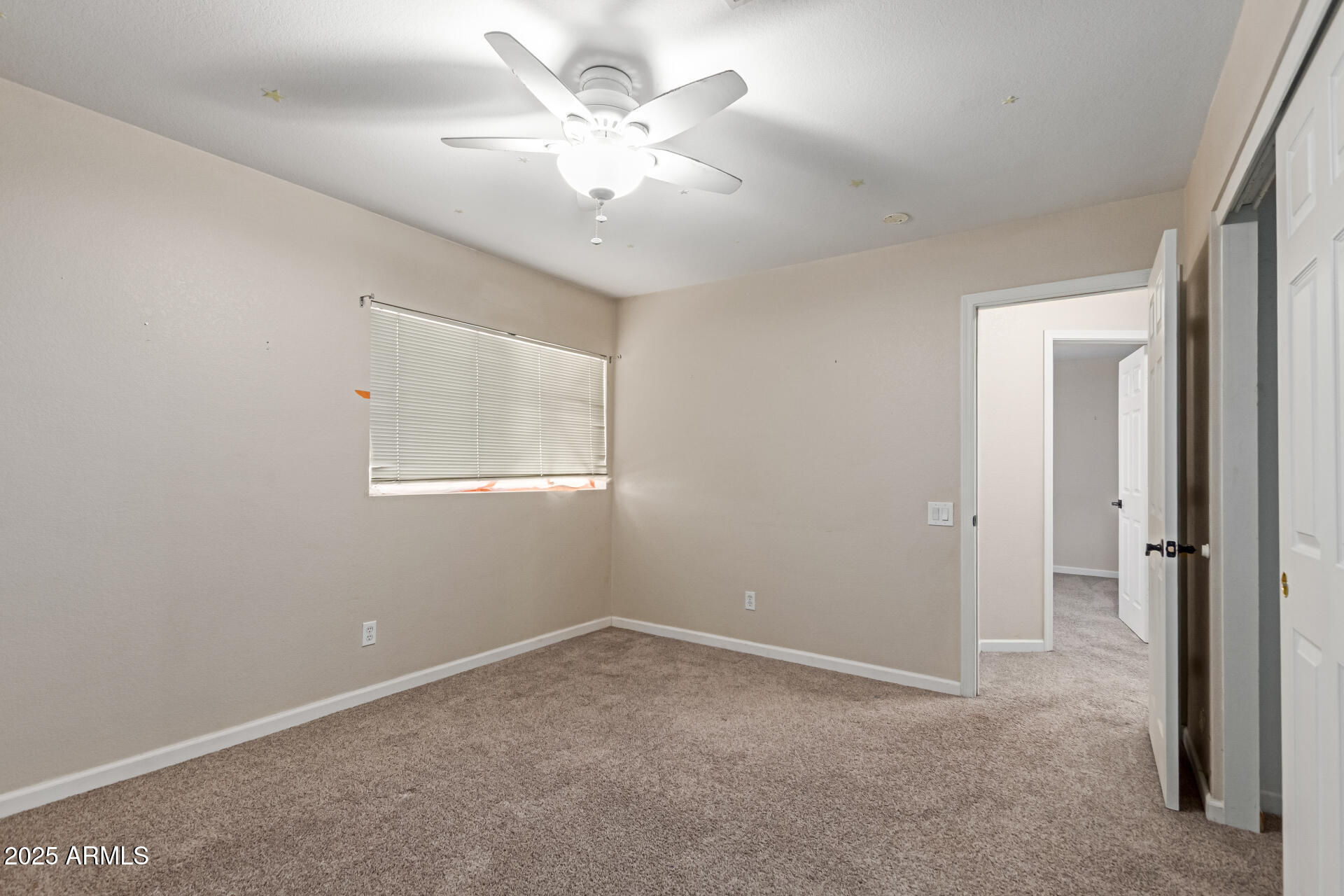 15827 S 27TH Way