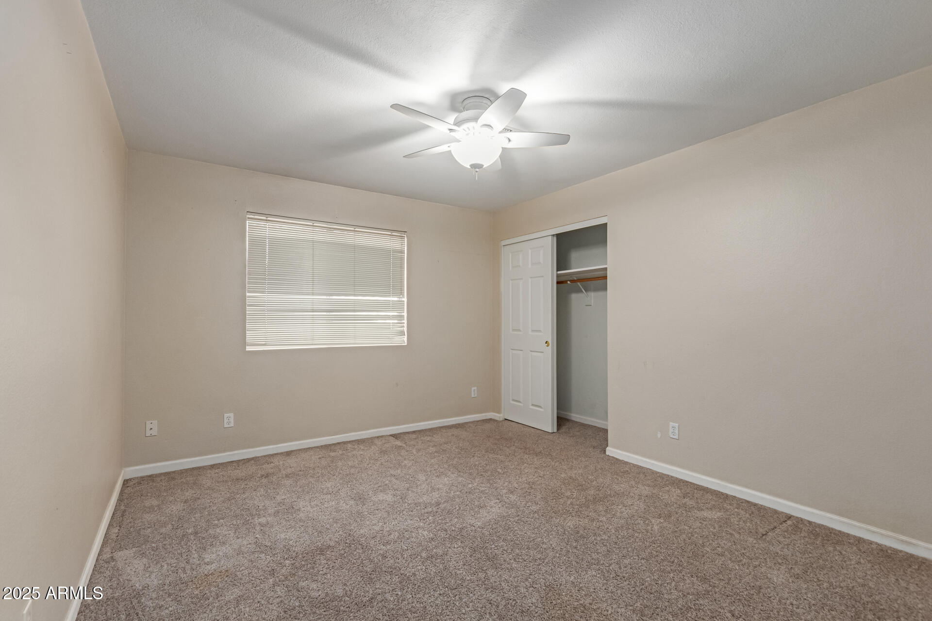 15827 S 27TH Way