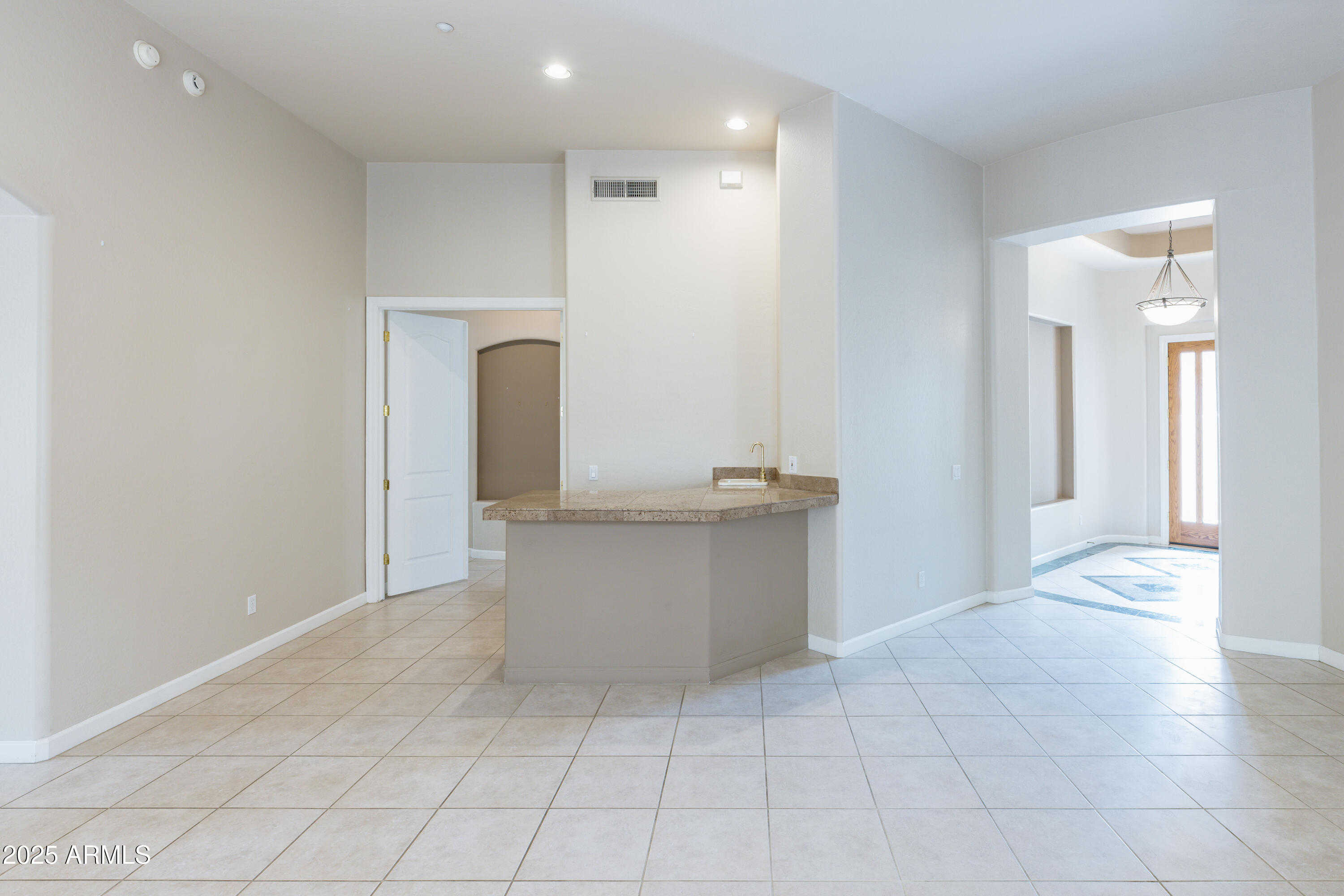 7369 E DEL ACERO Drive