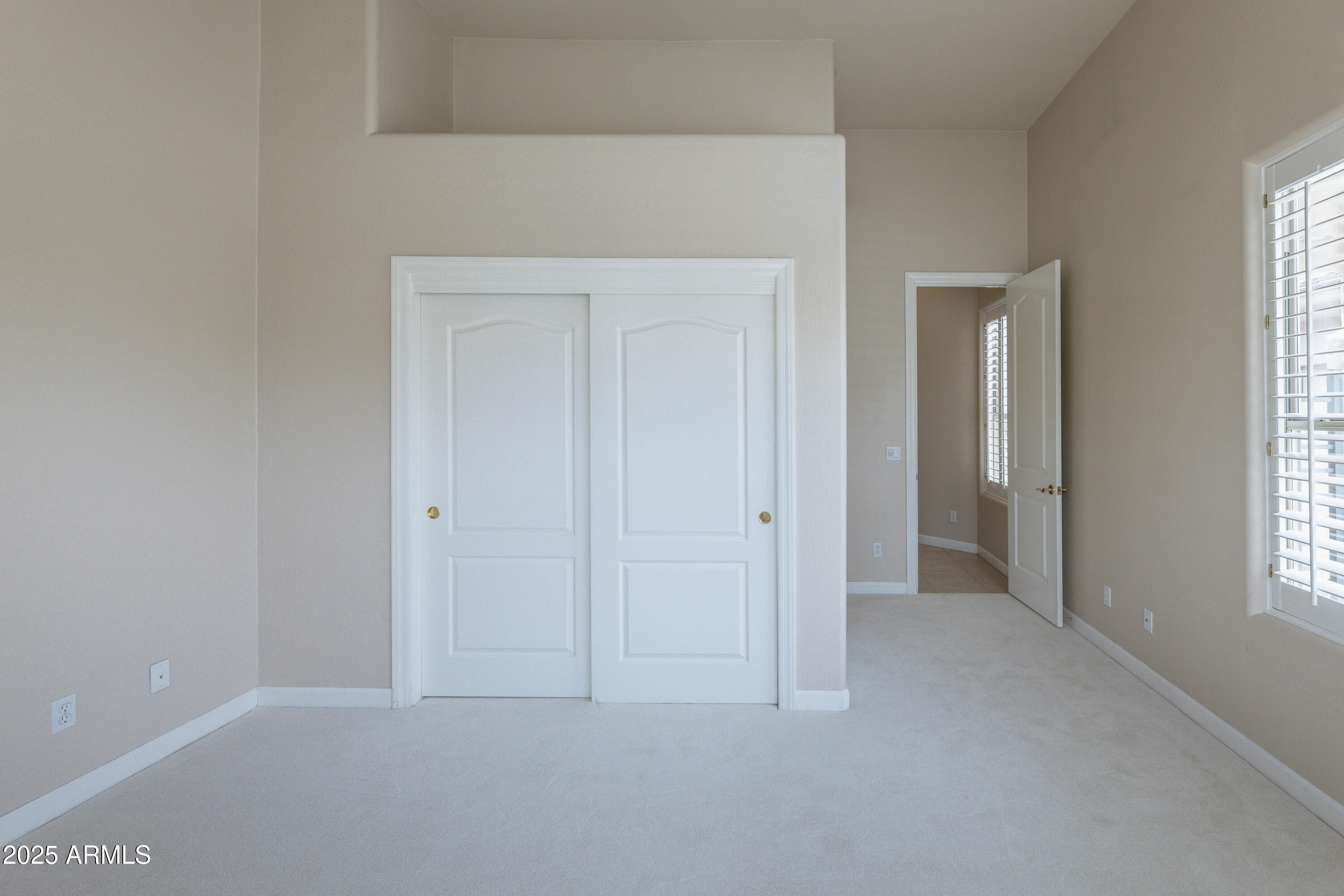 7369 E DEL ACERO Drive