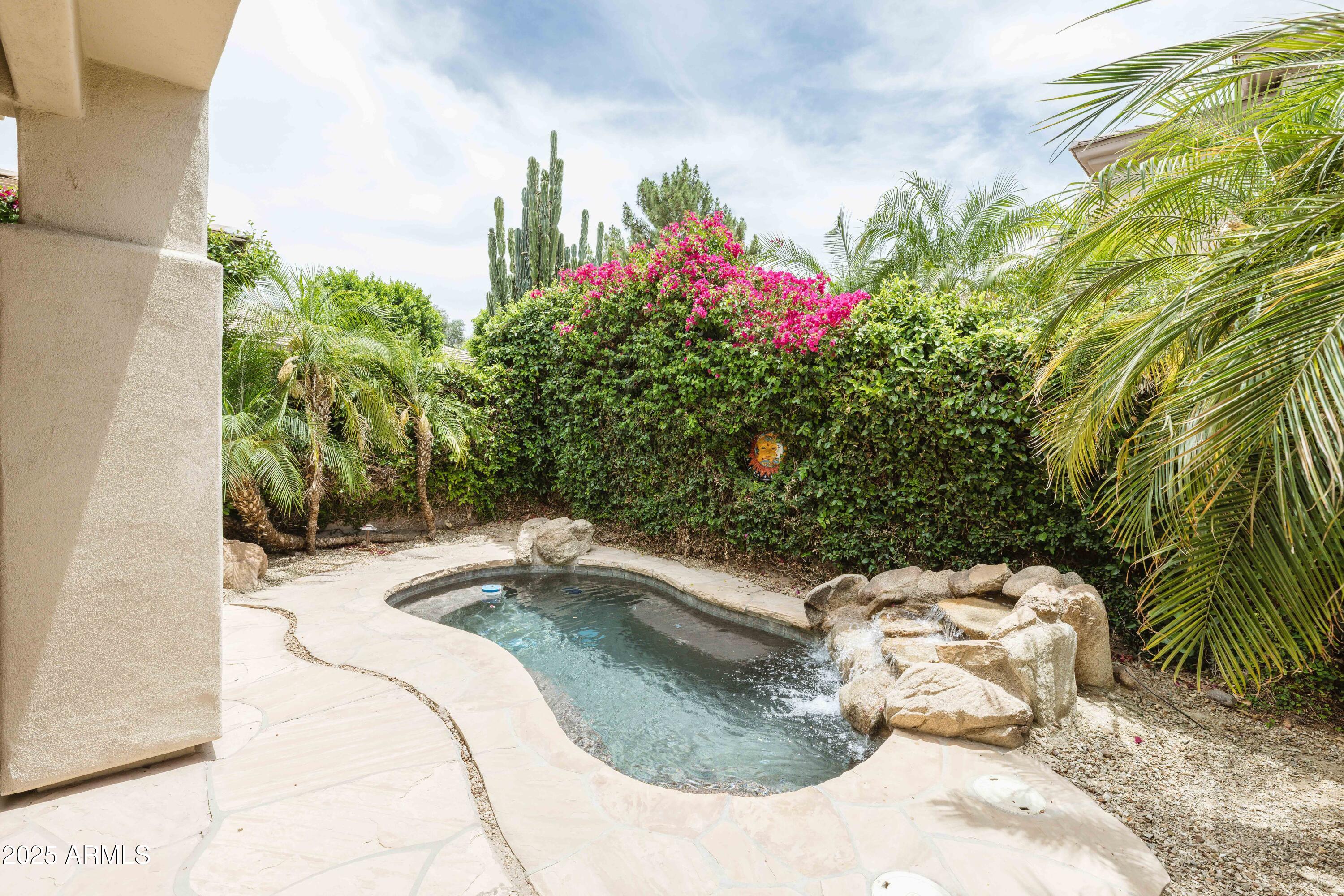 7369 E DEL ACERO Drive