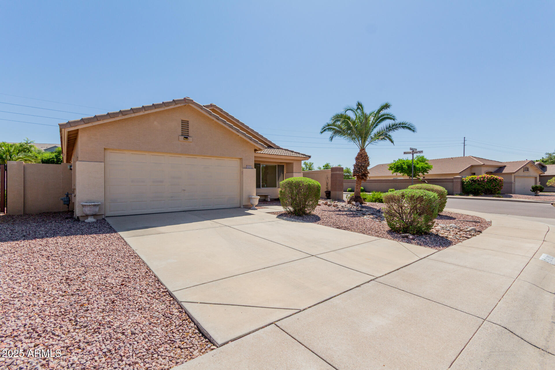 8103 W TONTO Lane