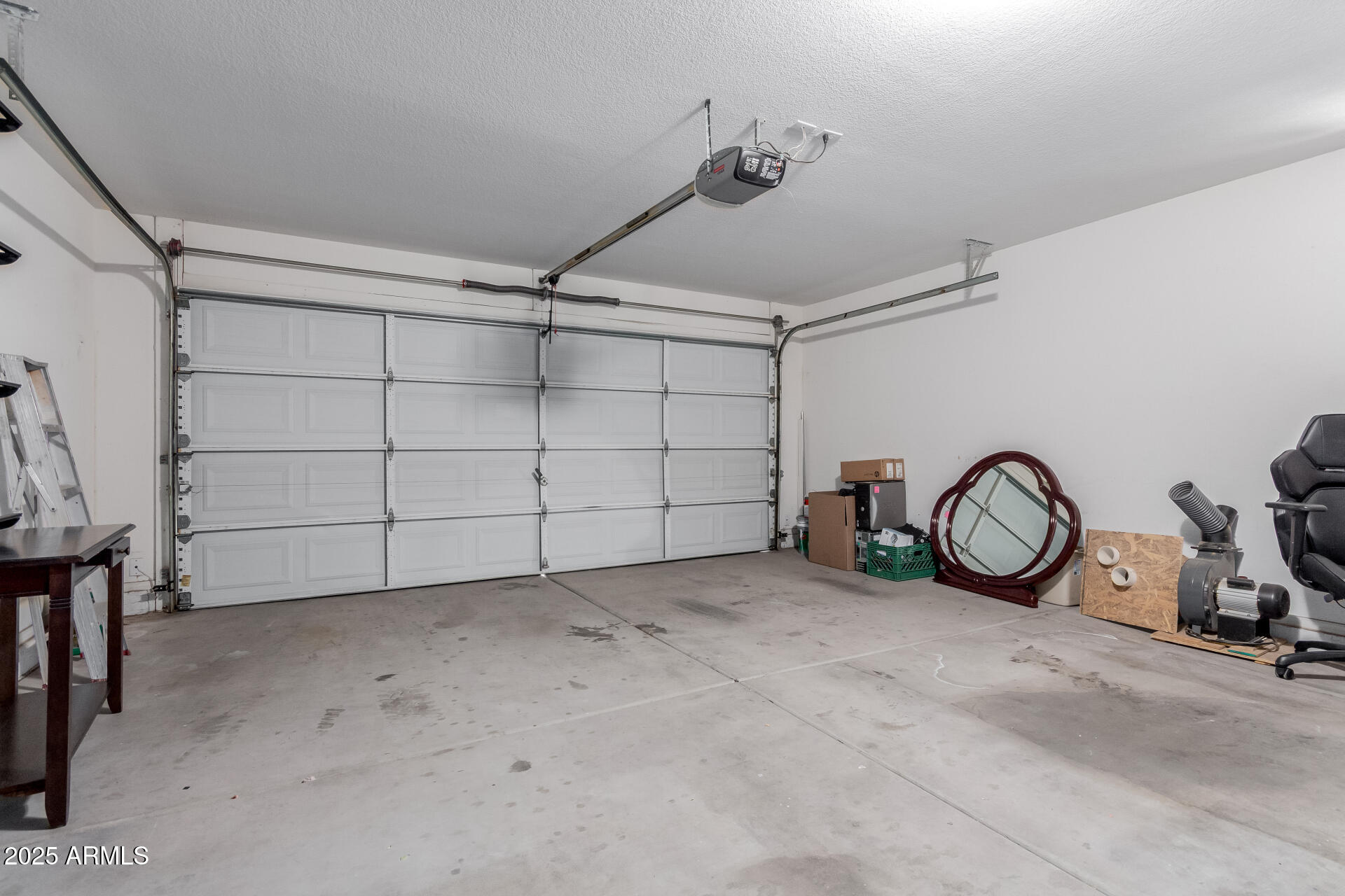 8103 W TONTO Lane