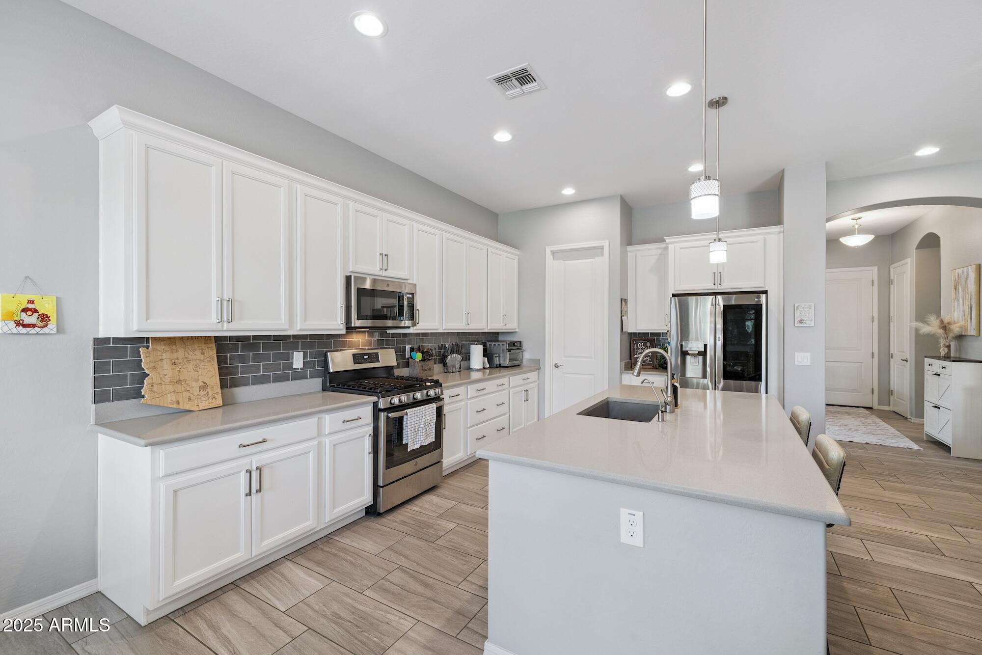 20514 E MAYBERRY Road