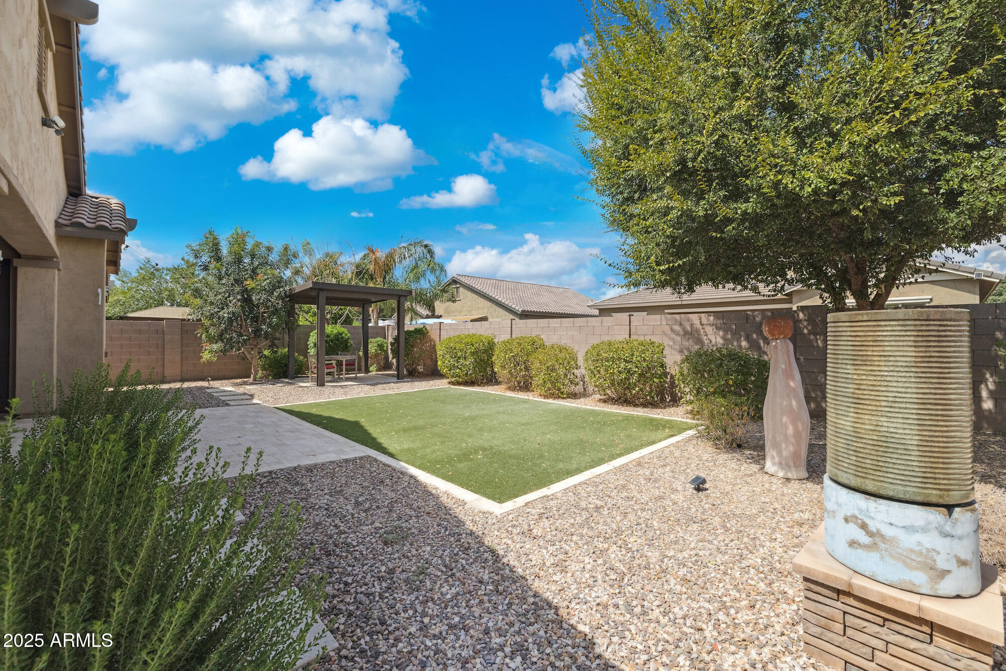 20514 E MAYBERRY Road