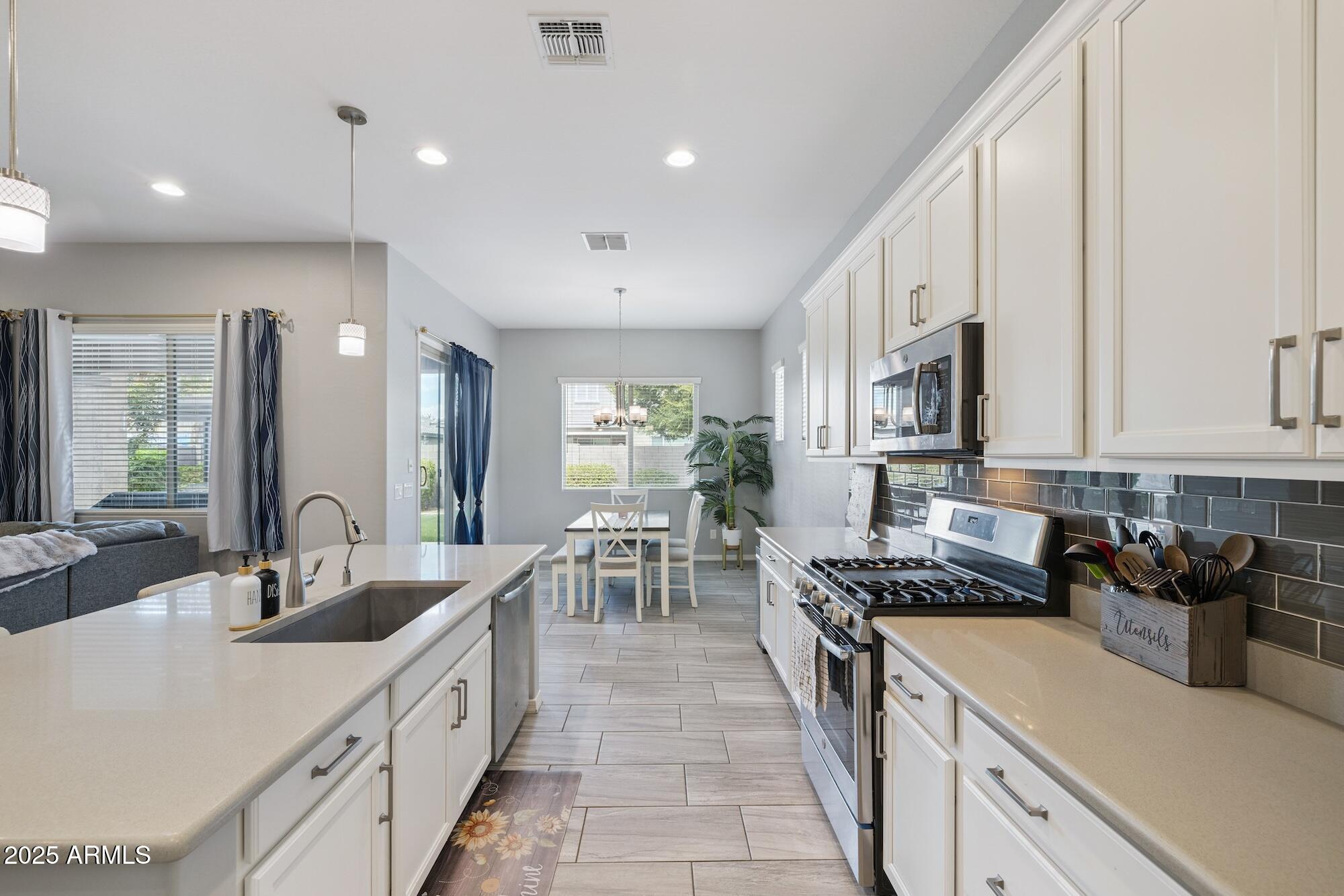 20514 E MAYBERRY Road