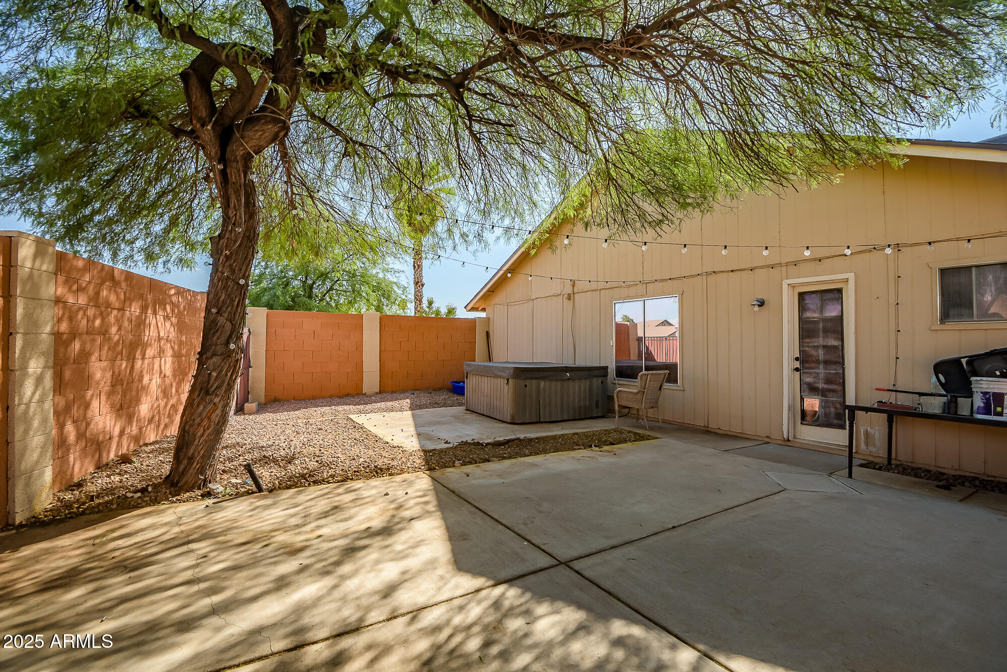 8102 W WINDROSE Drive