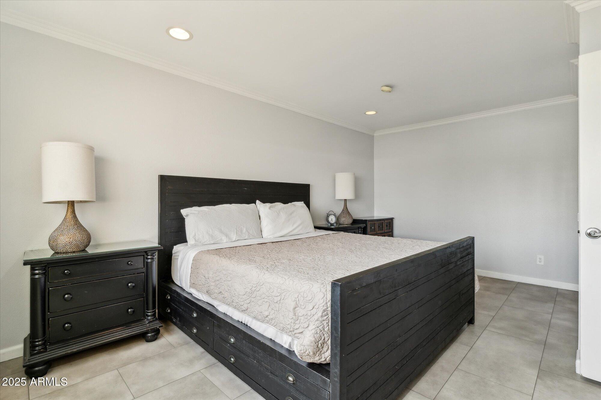 7401 N SCOTTSDALE Road, 24