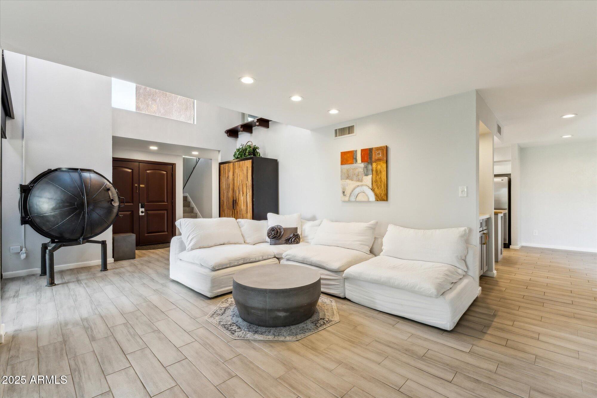 7401 N SCOTTSDALE Road, 24