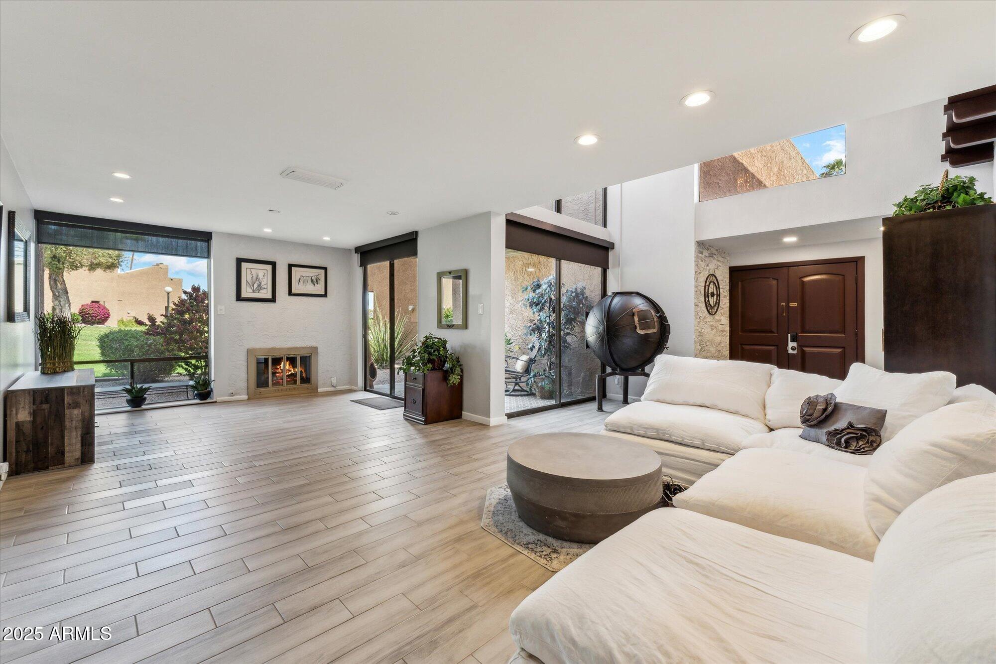 7401 N SCOTTSDALE Road, 24