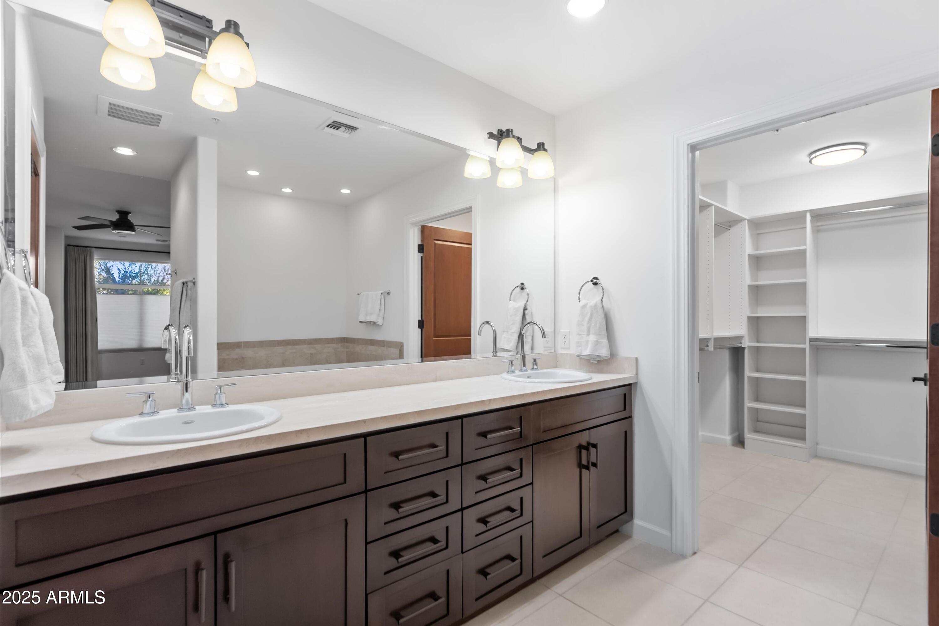 4909 N WOODMERE FAIRWAY, 1003