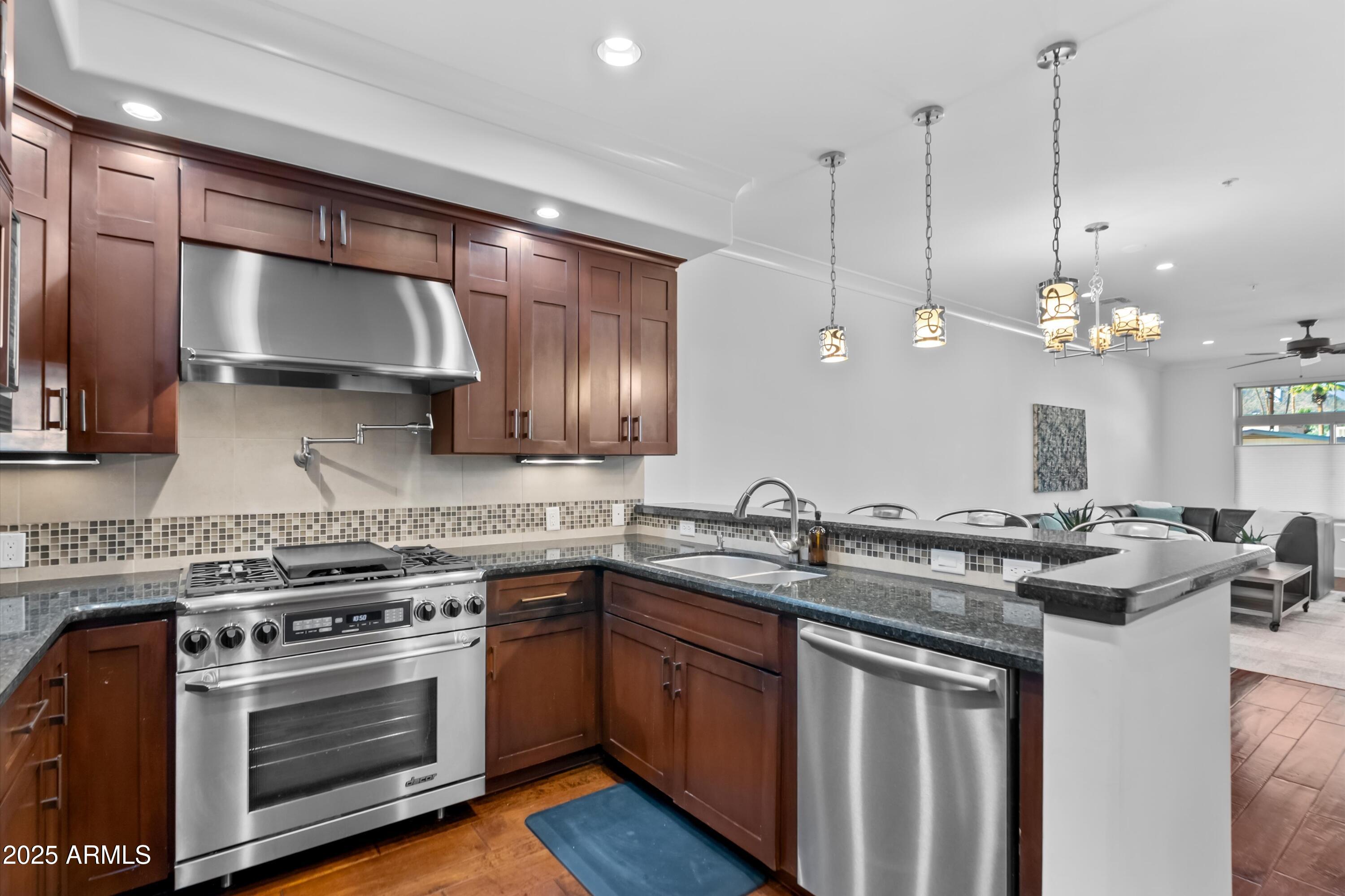 4909 N WOODMERE FAIRWAY, 1003