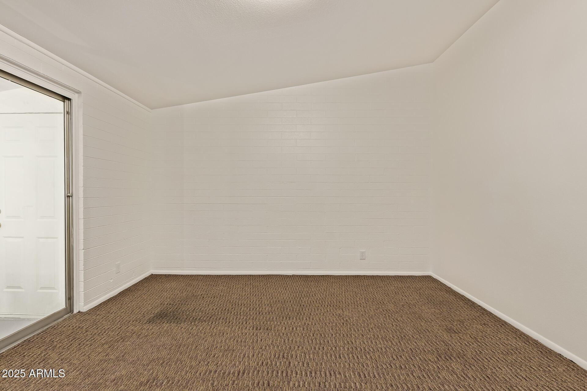 10620 W OAKMONT Drive