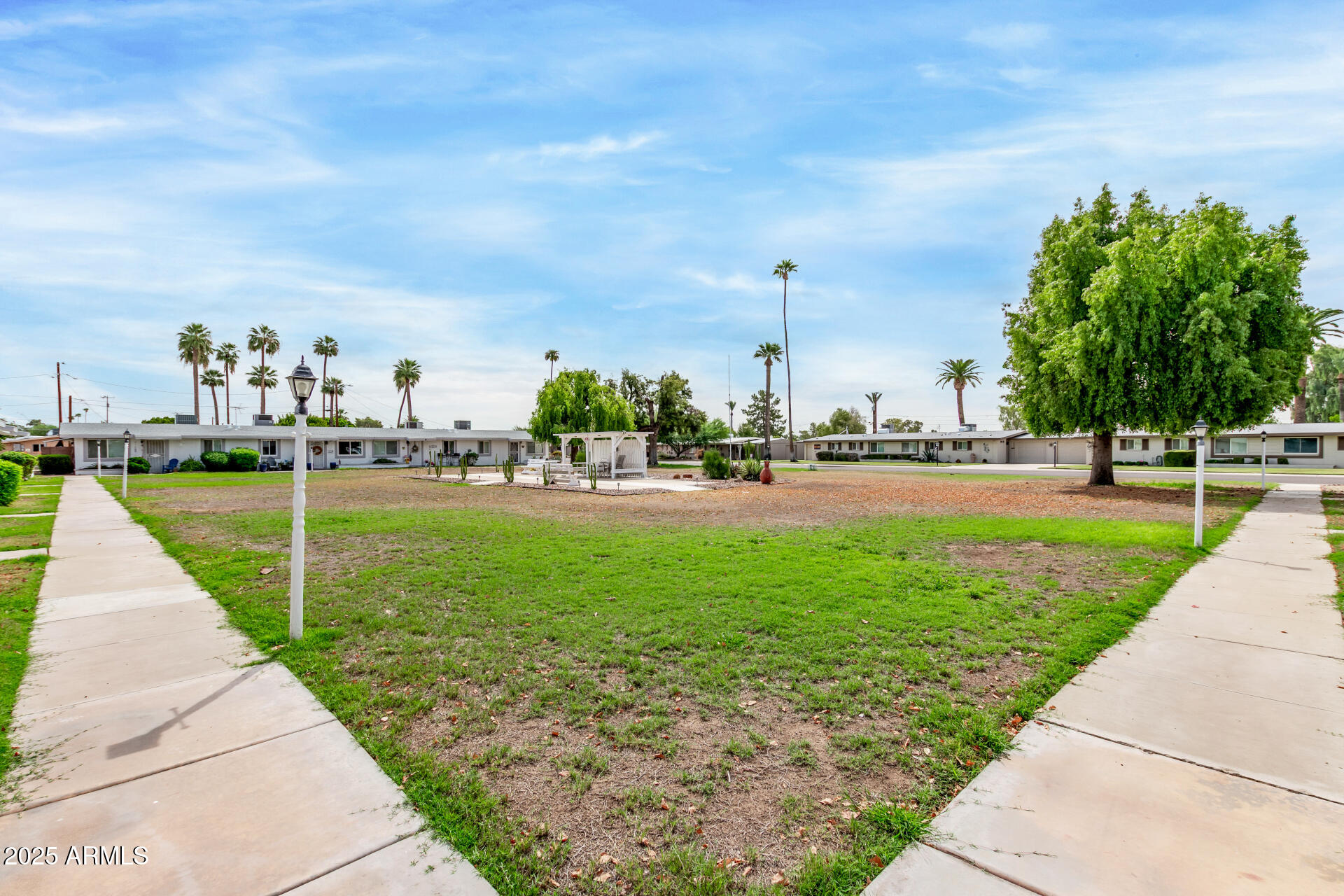 10620 W OAKMONT Drive