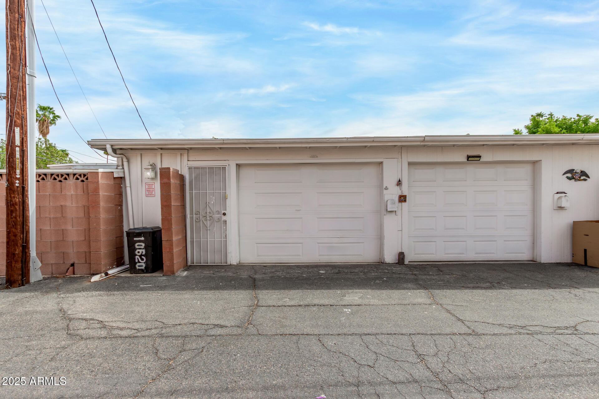 10620 W OAKMONT Drive