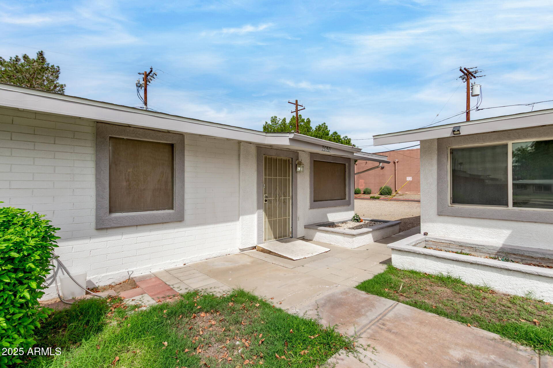 10620 W OAKMONT Drive