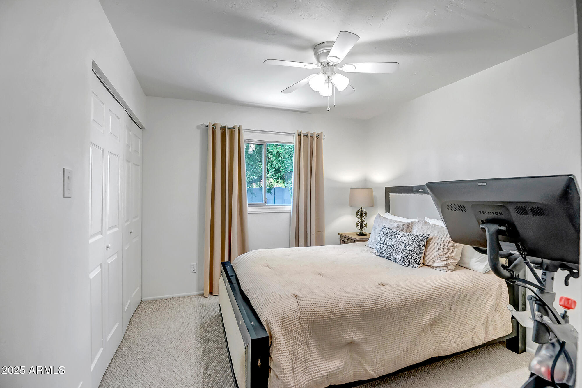 2637 E TURQUOISE Drive