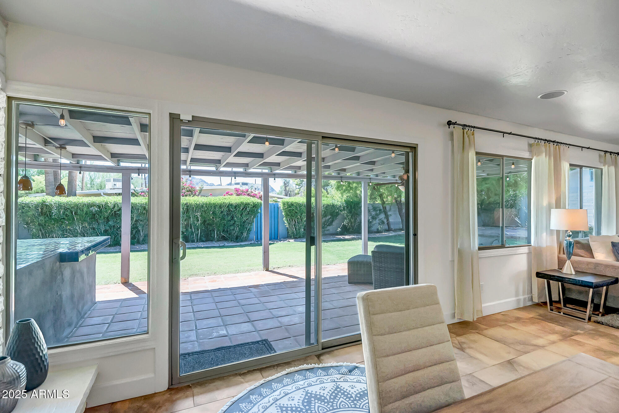 2637 E TURQUOISE Drive