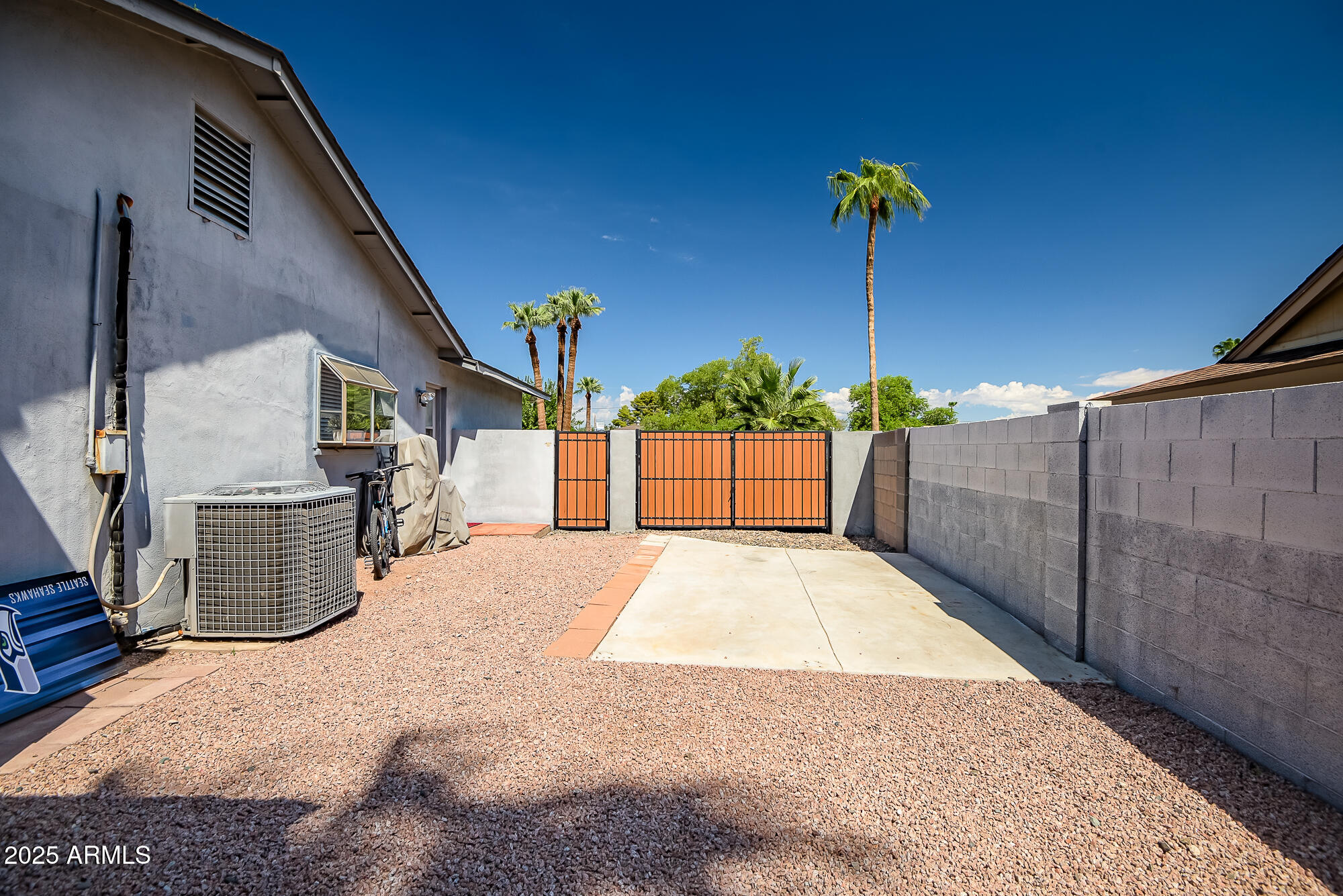 2637 E TURQUOISE Drive