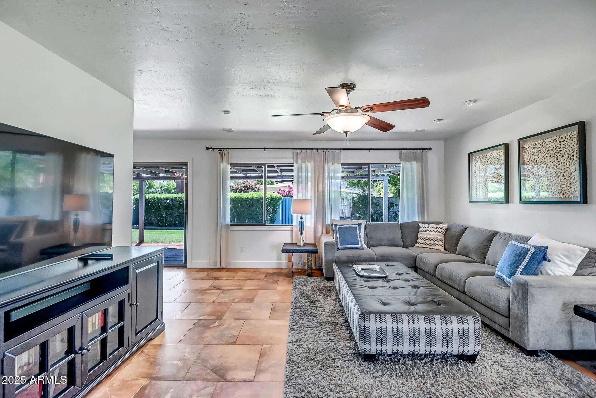 2637 E TURQUOISE Drive