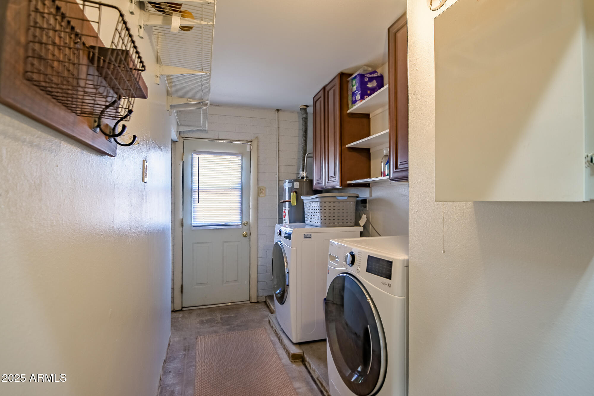 2637 E TURQUOISE Drive