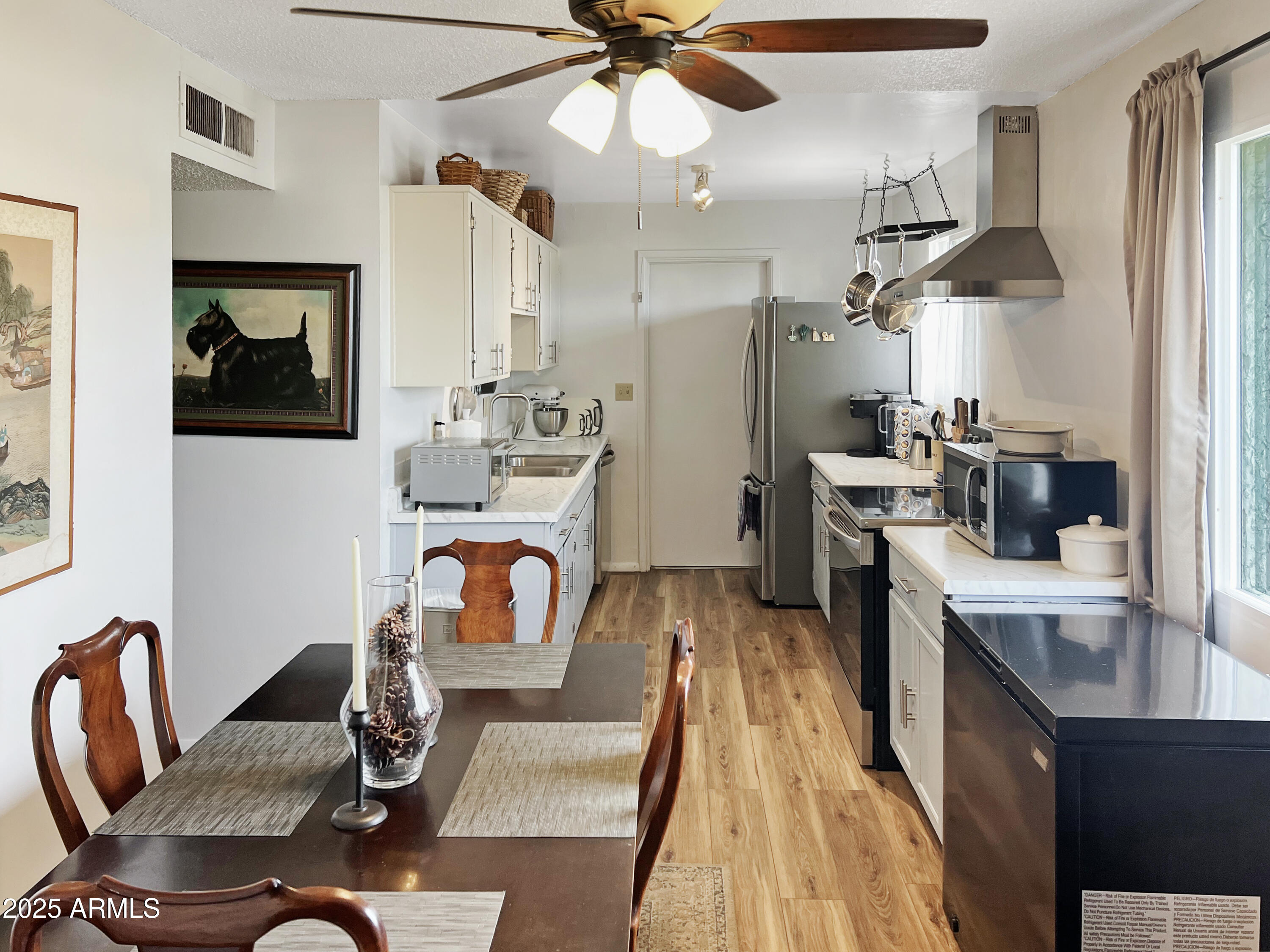 8921 W CORONADO Drive