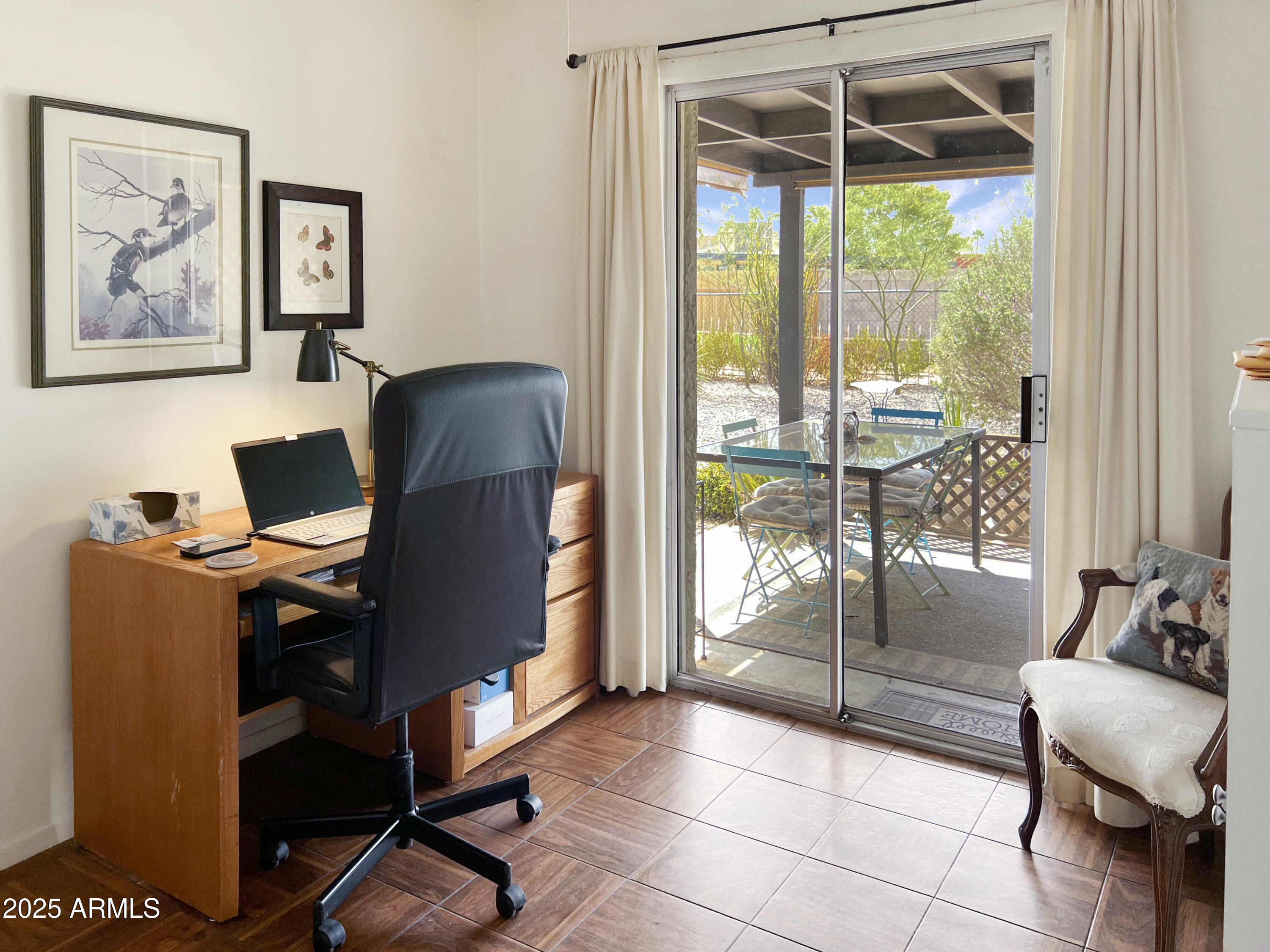 8921 W CORONADO Drive