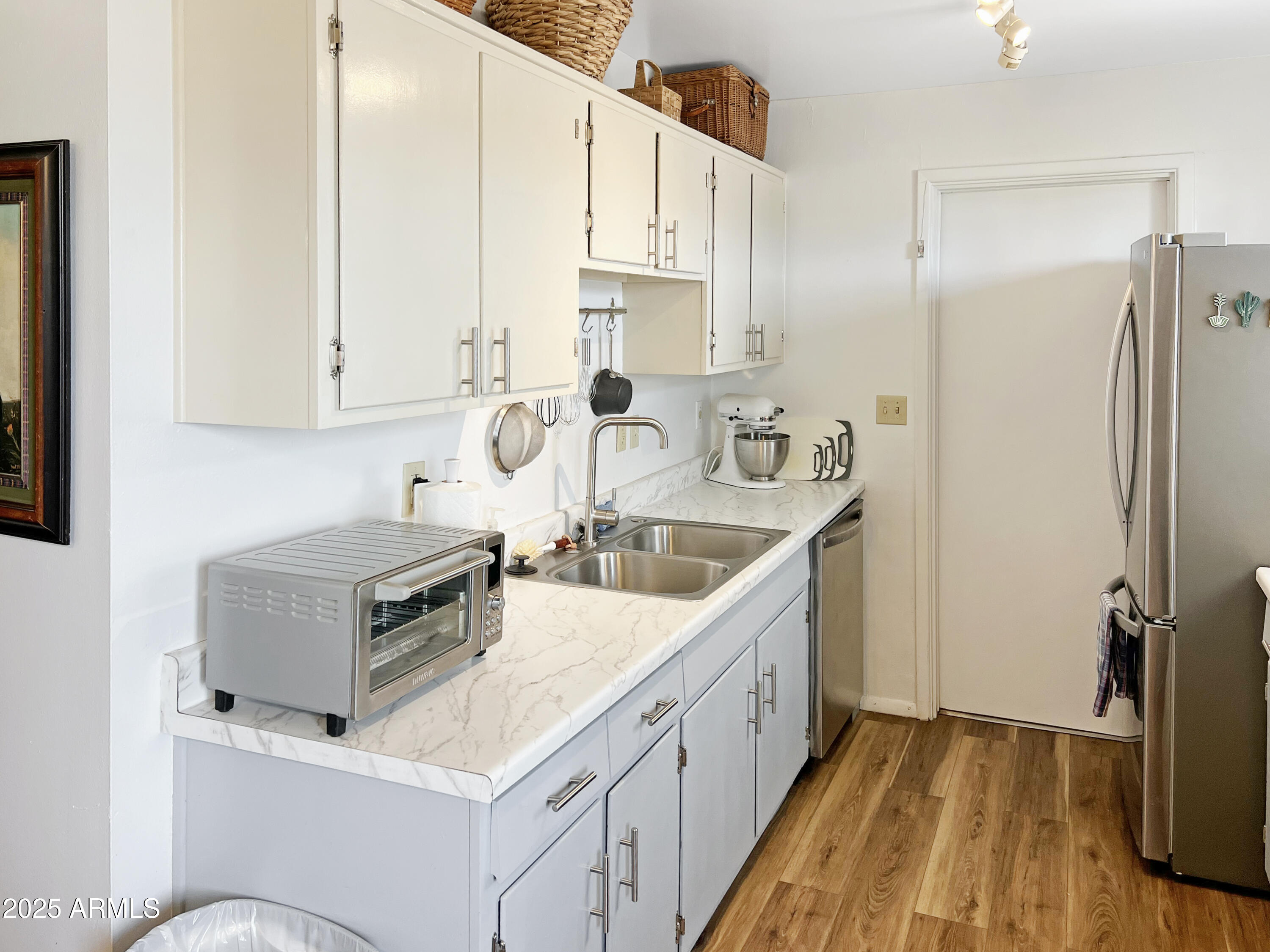 8921 W CORONADO Drive