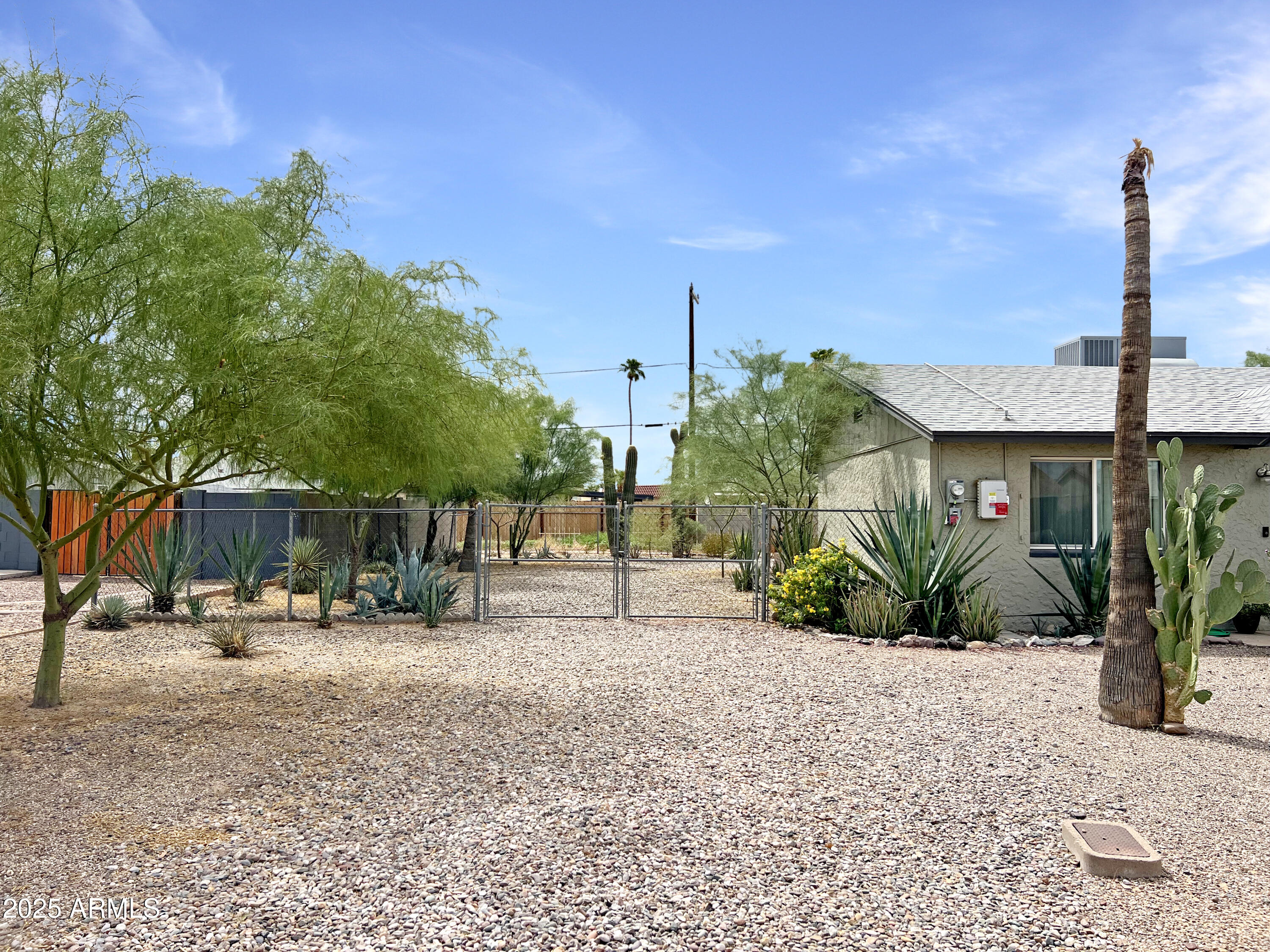 8921 W CORONADO Drive