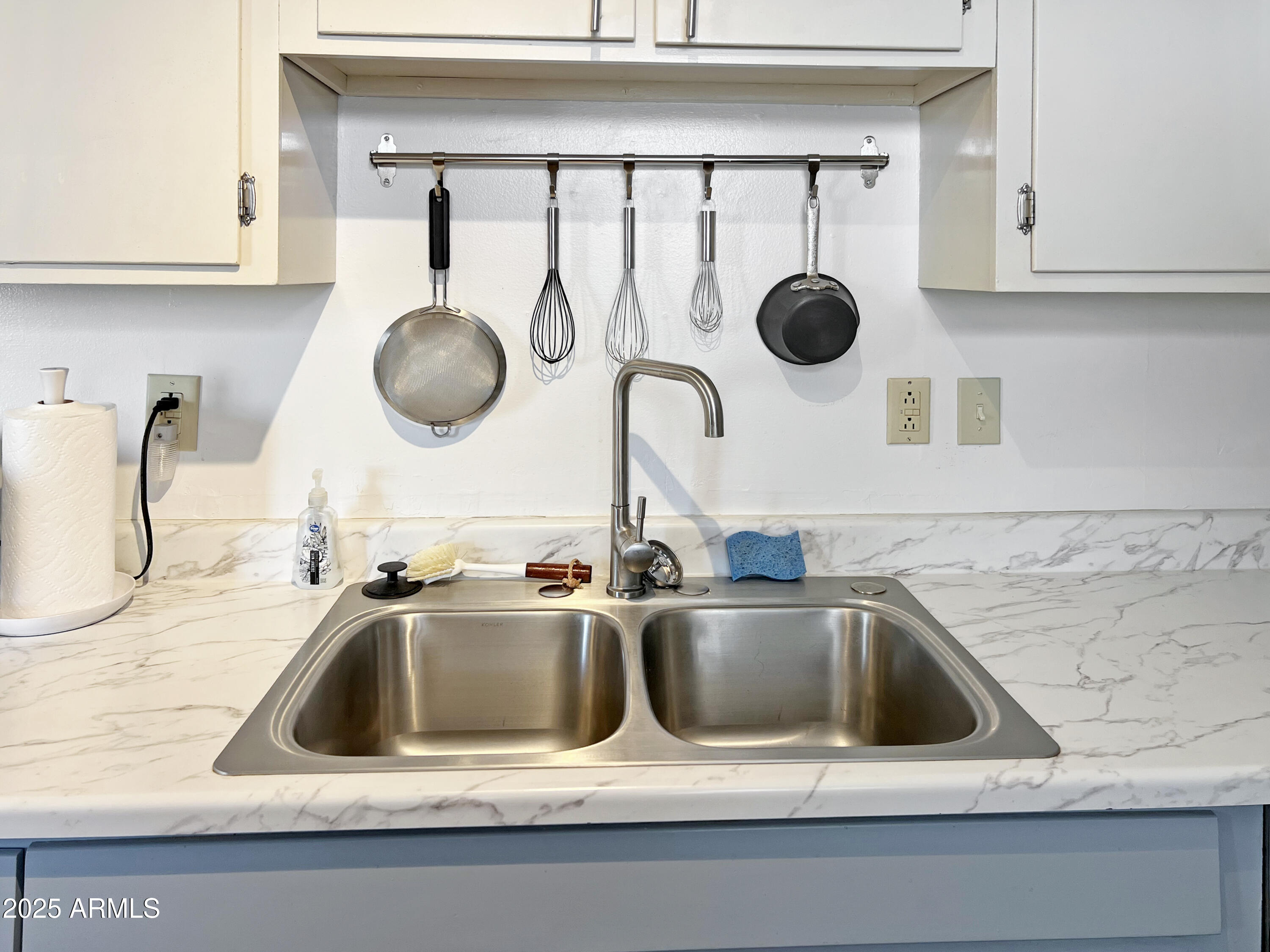 8921 W CORONADO Drive