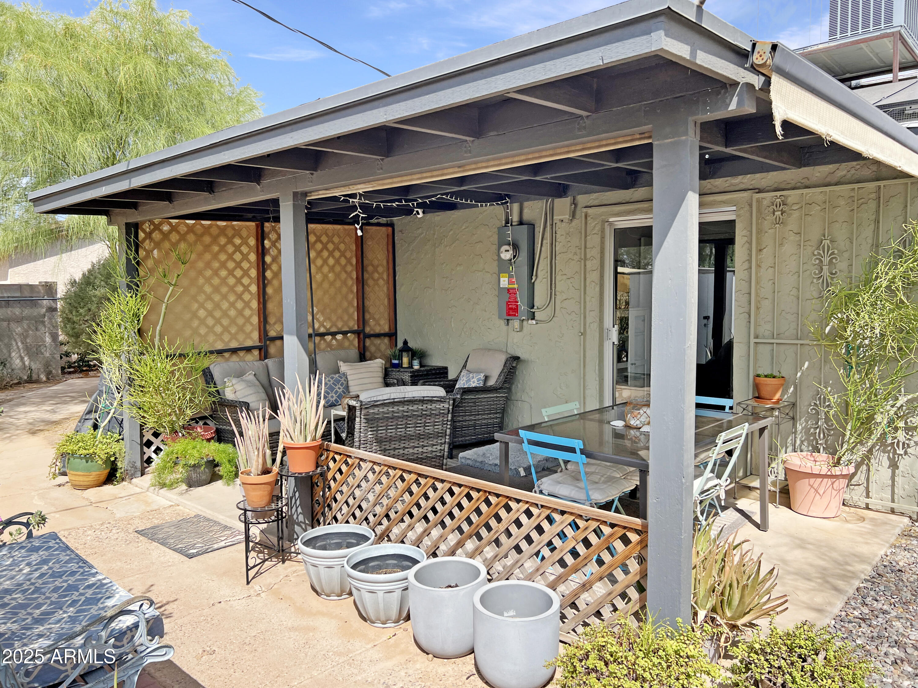 8921 W CORONADO Drive