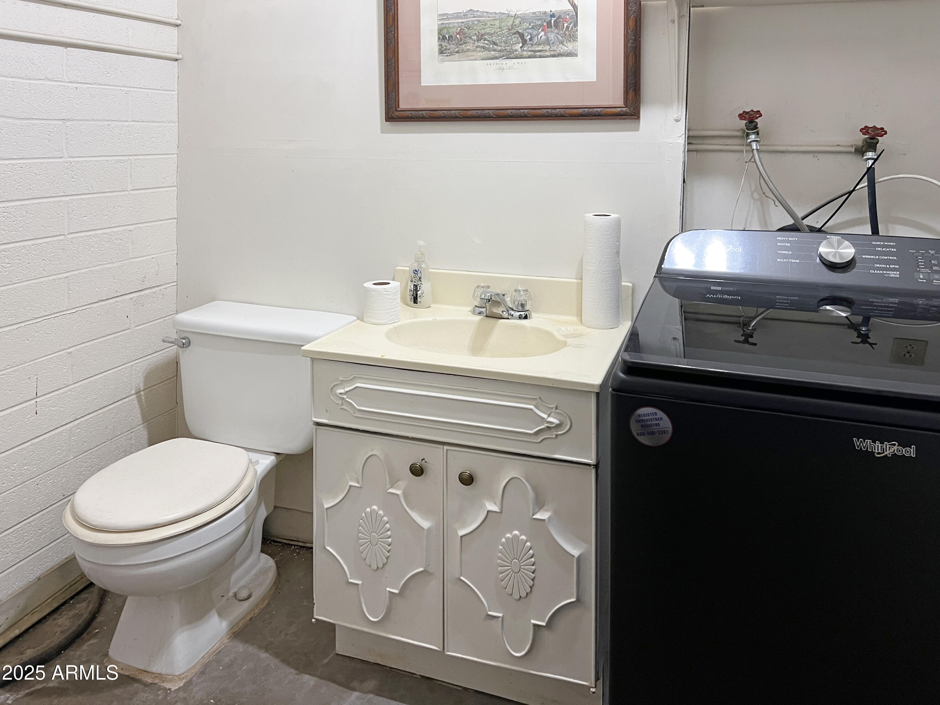 8921 W CORONADO Drive