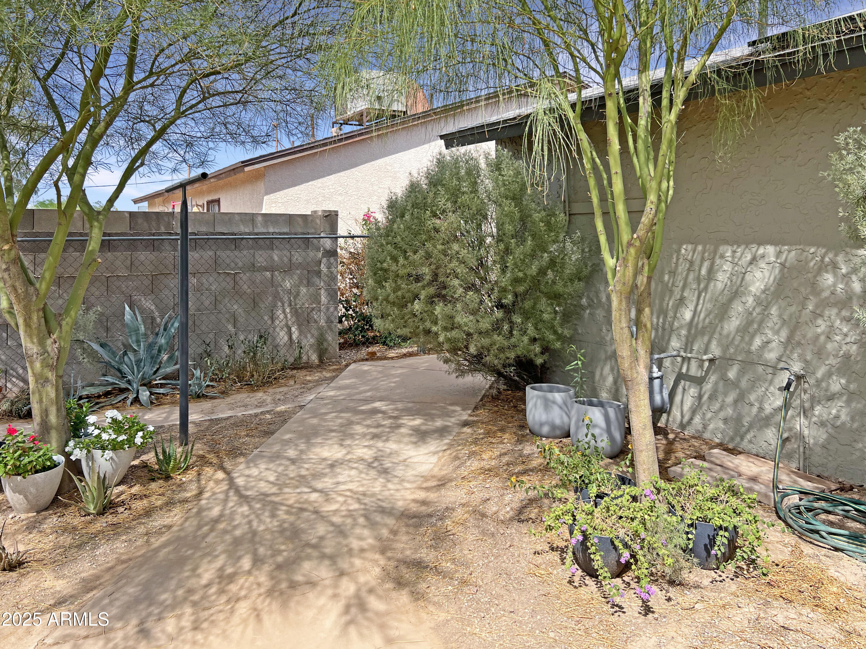 8921 W CORONADO Drive