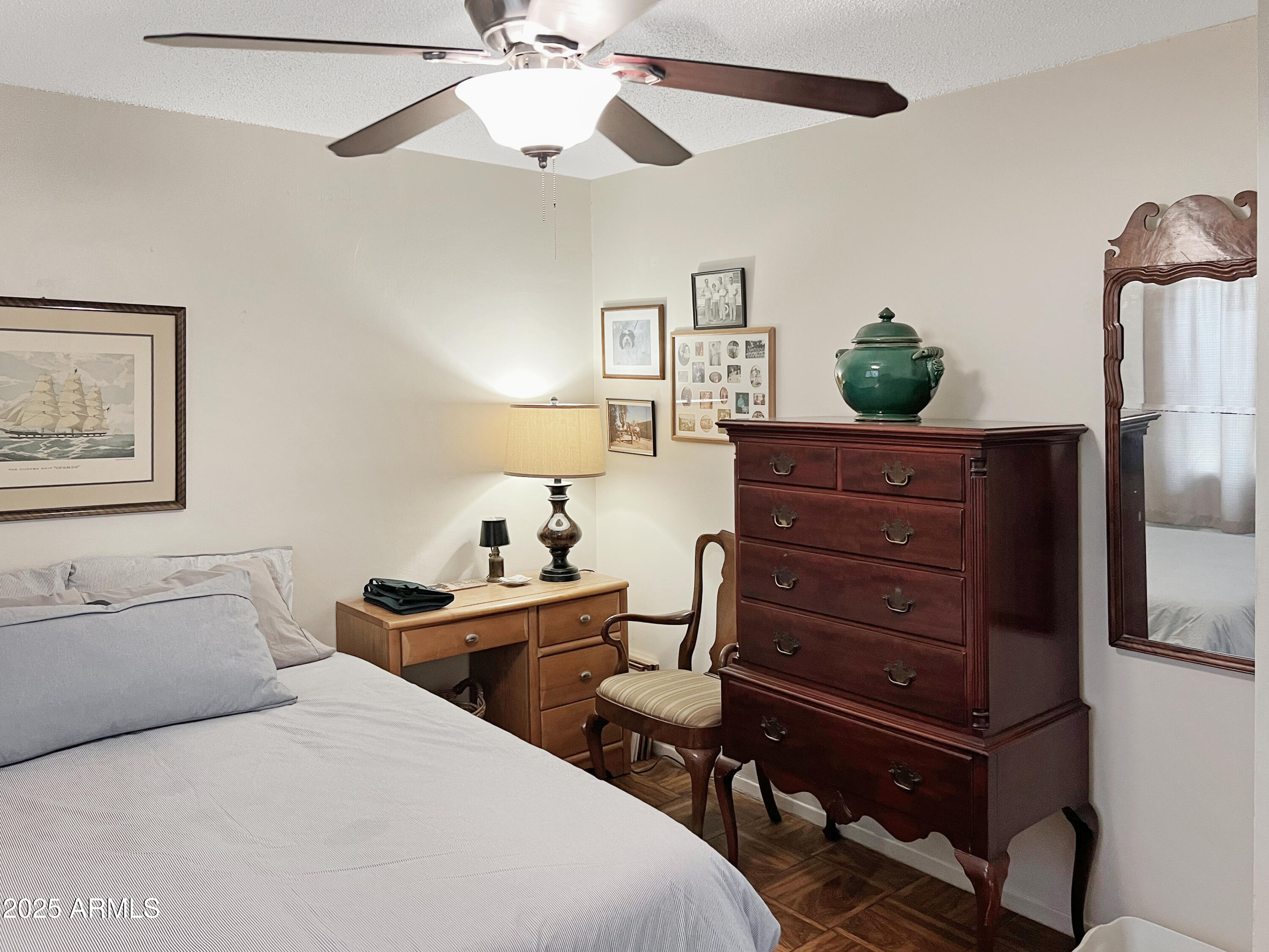 8921 W CORONADO Drive