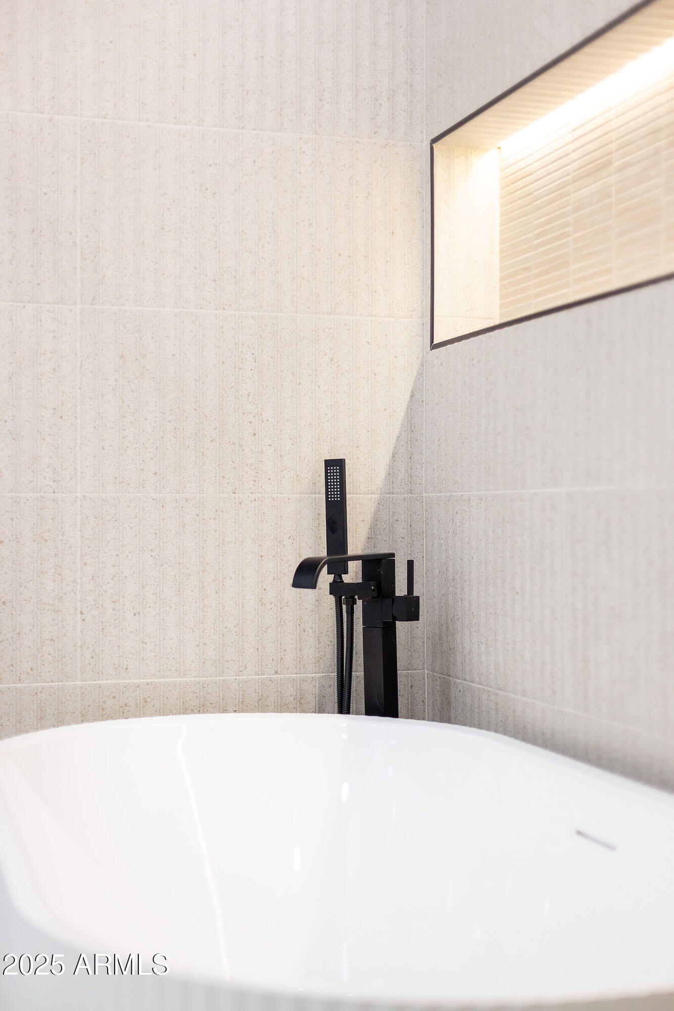 19550 N GRAYHAWK Drive, 1117