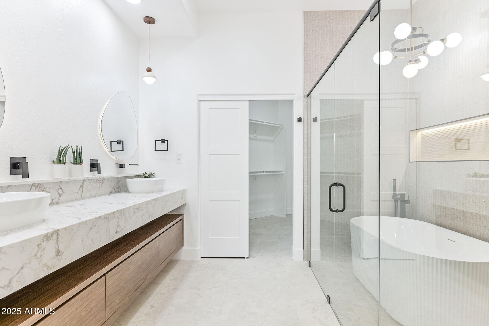 19550 N GRAYHAWK Drive, 1117